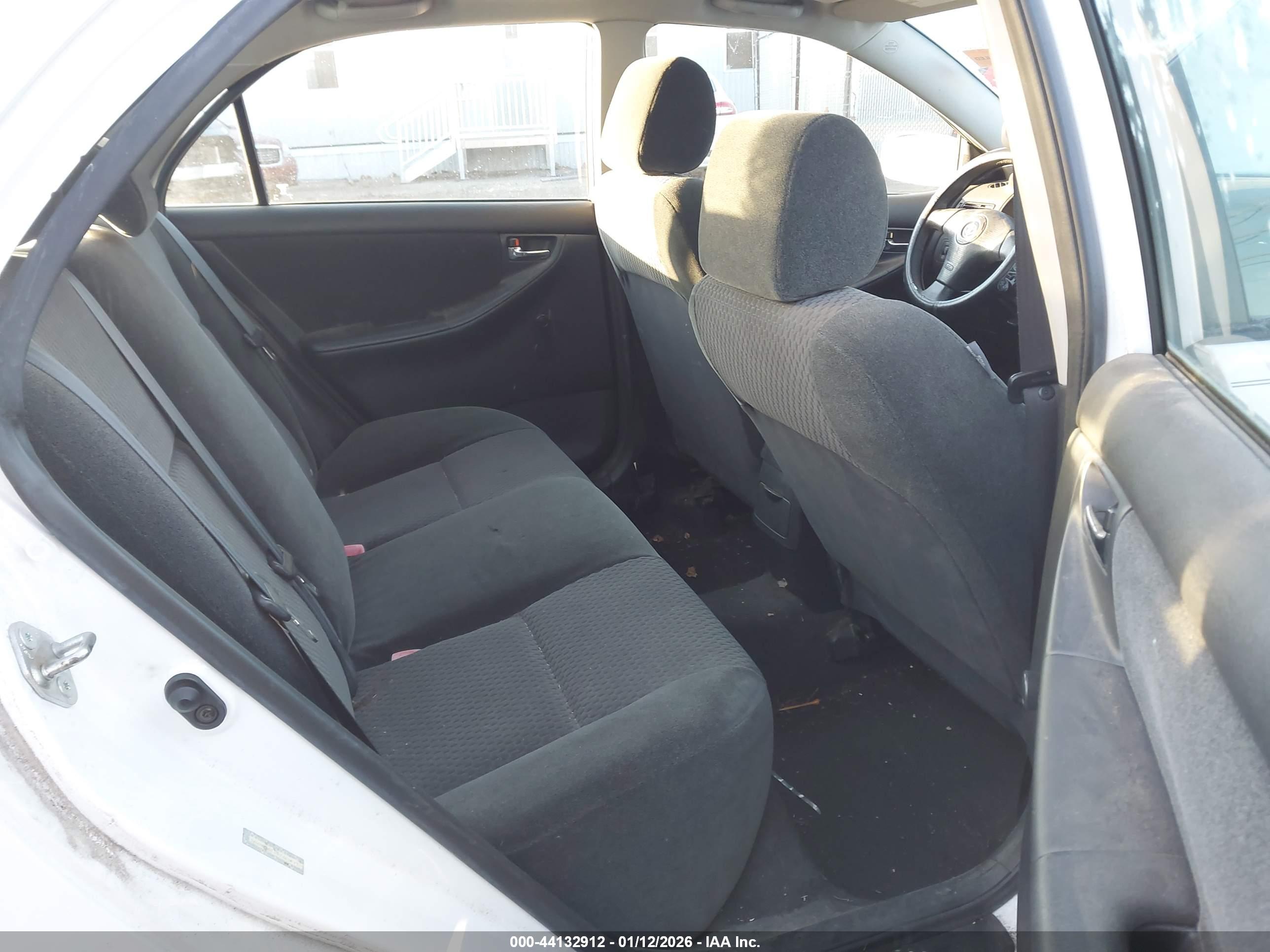 TOYOTA COROLLA image 8