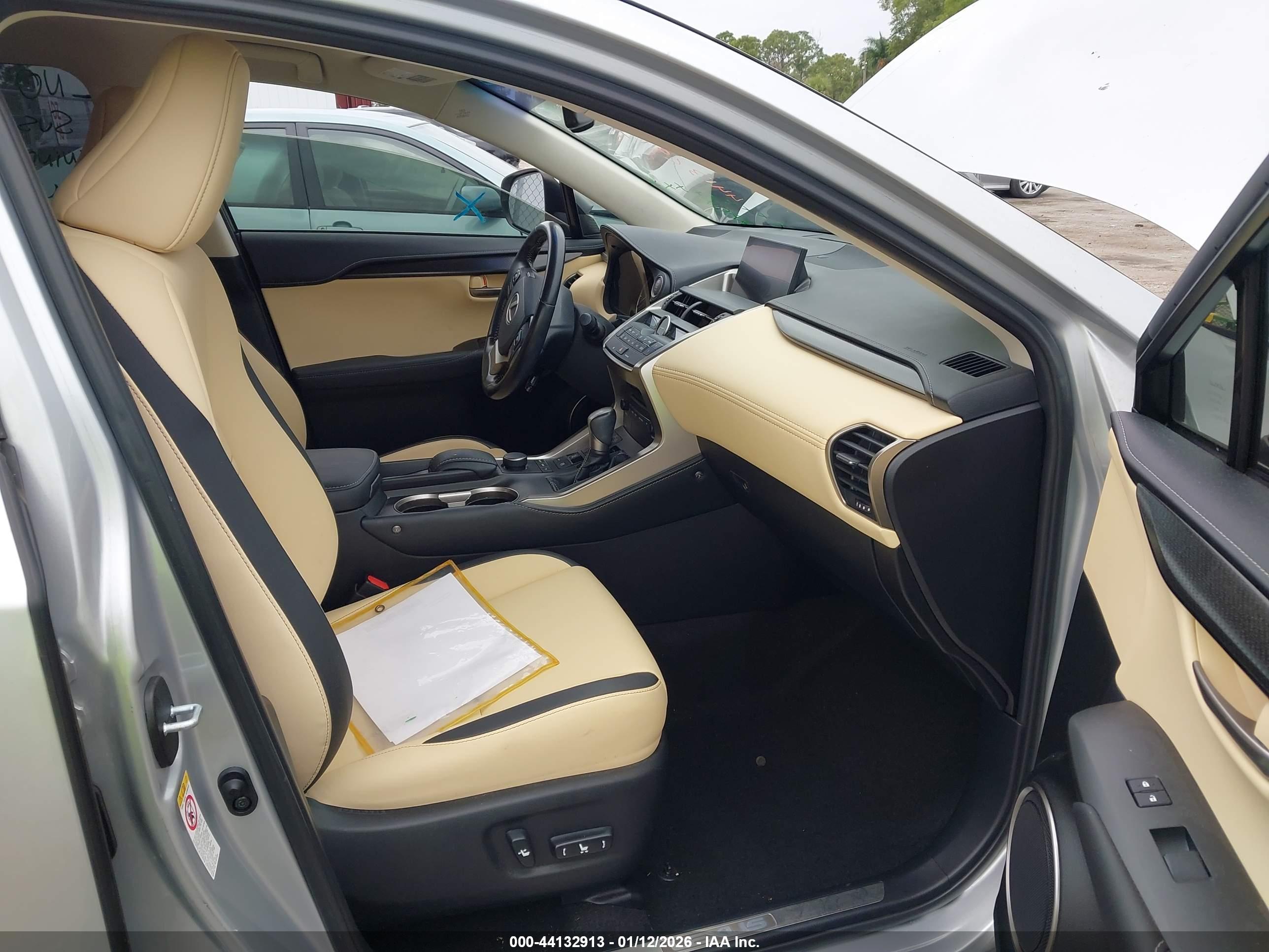 LEXUS NX image 5