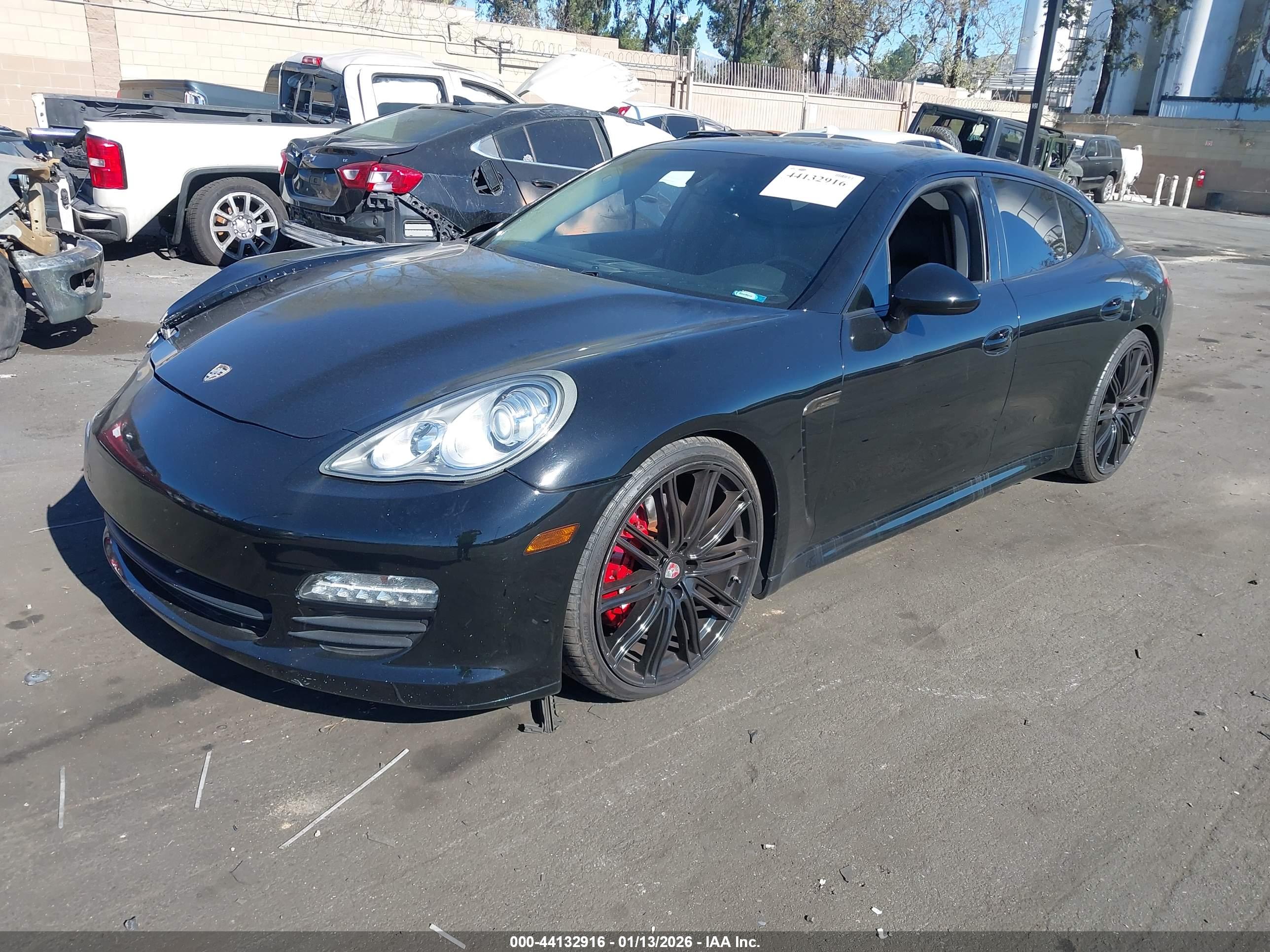 PORSCHE PANAMERA image 2