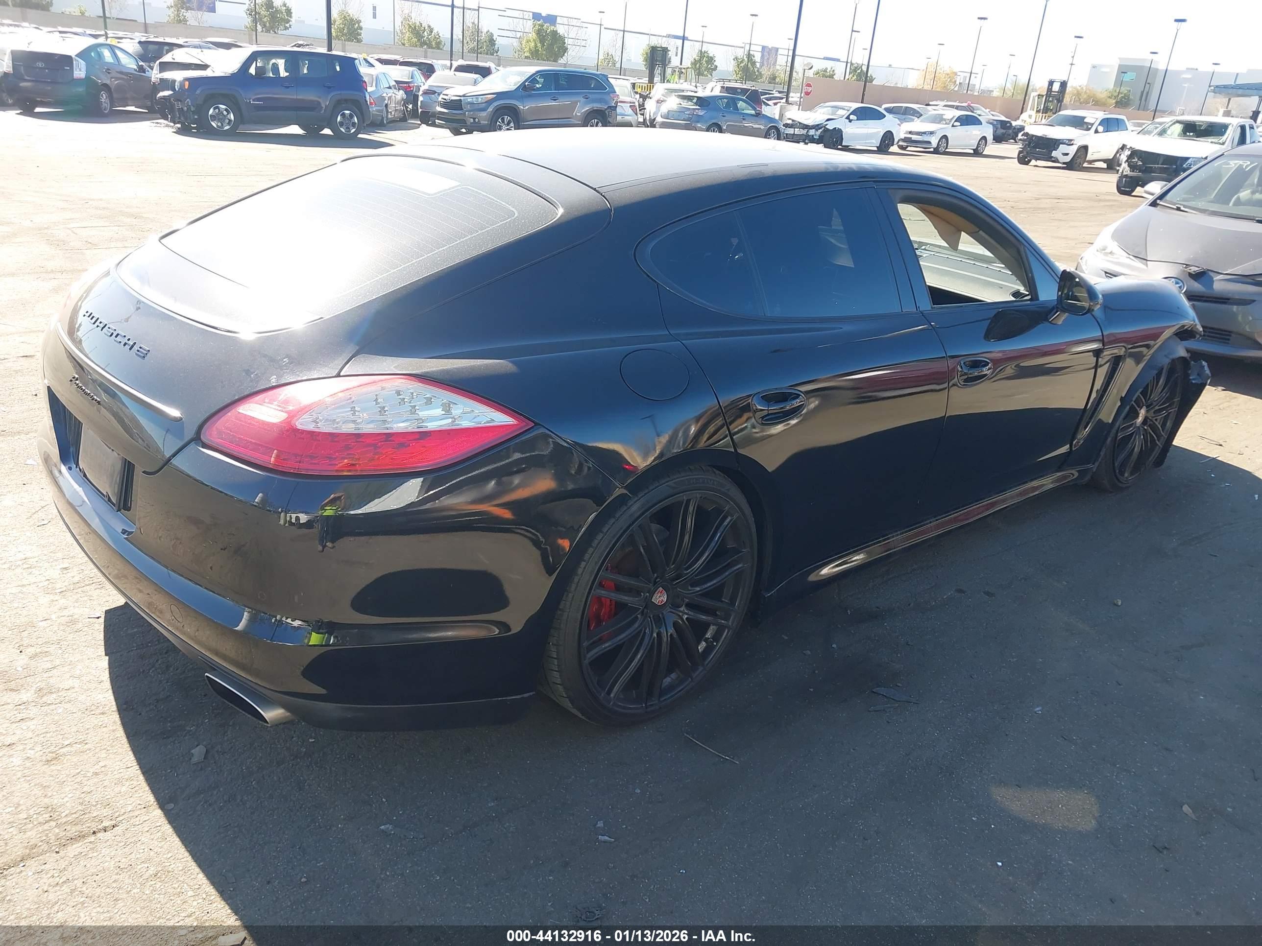 PORSCHE PANAMERA image 4