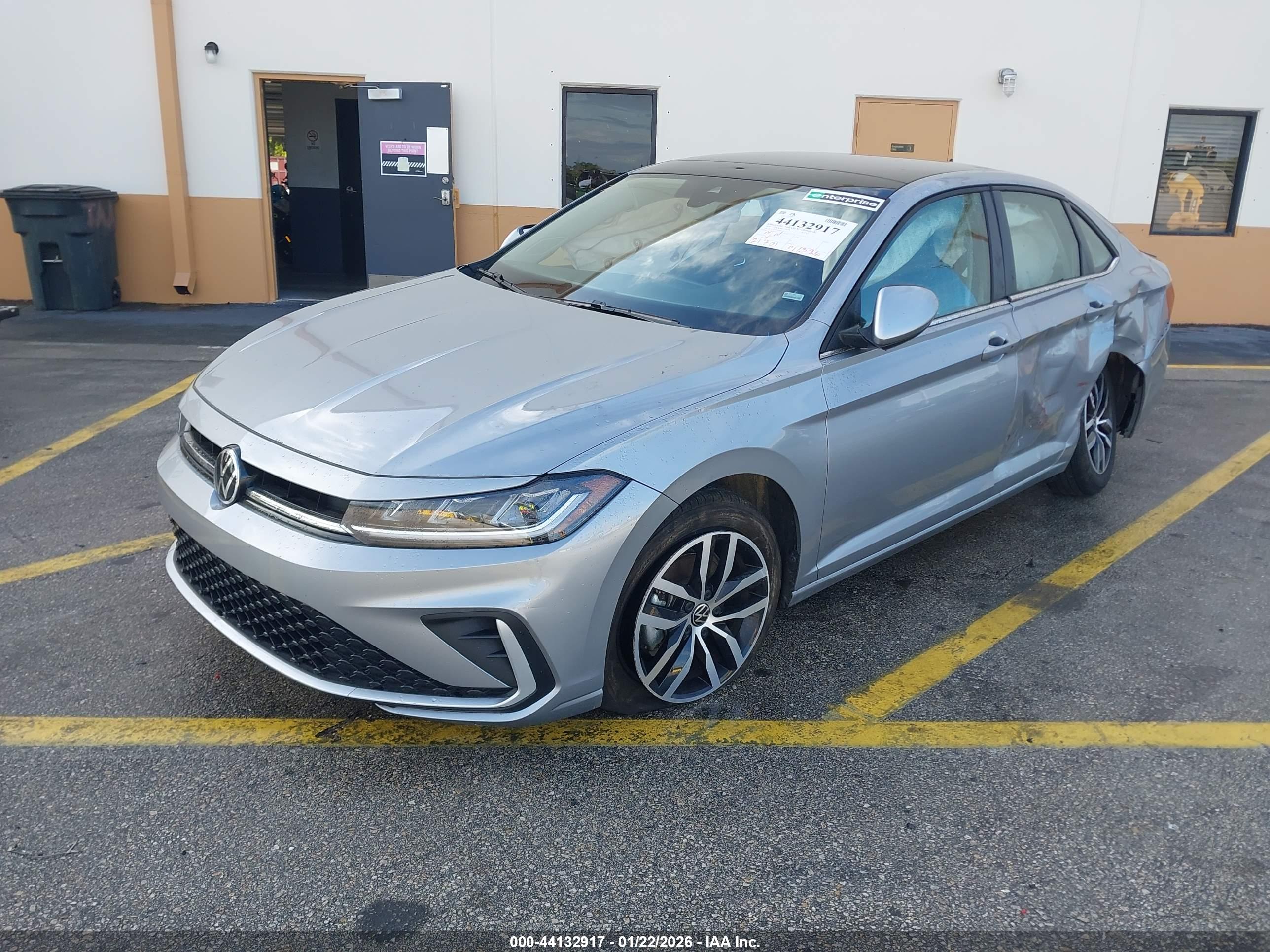 VOLKSWAGEN JETTA image 2