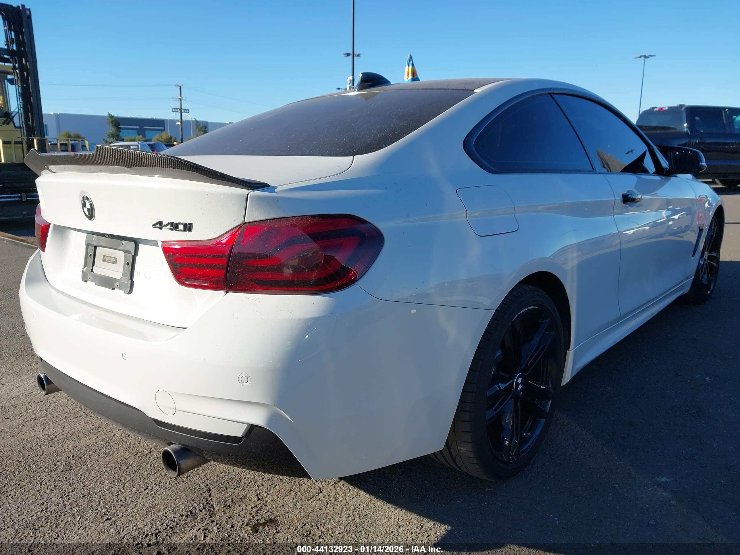 BMW 440I image 4