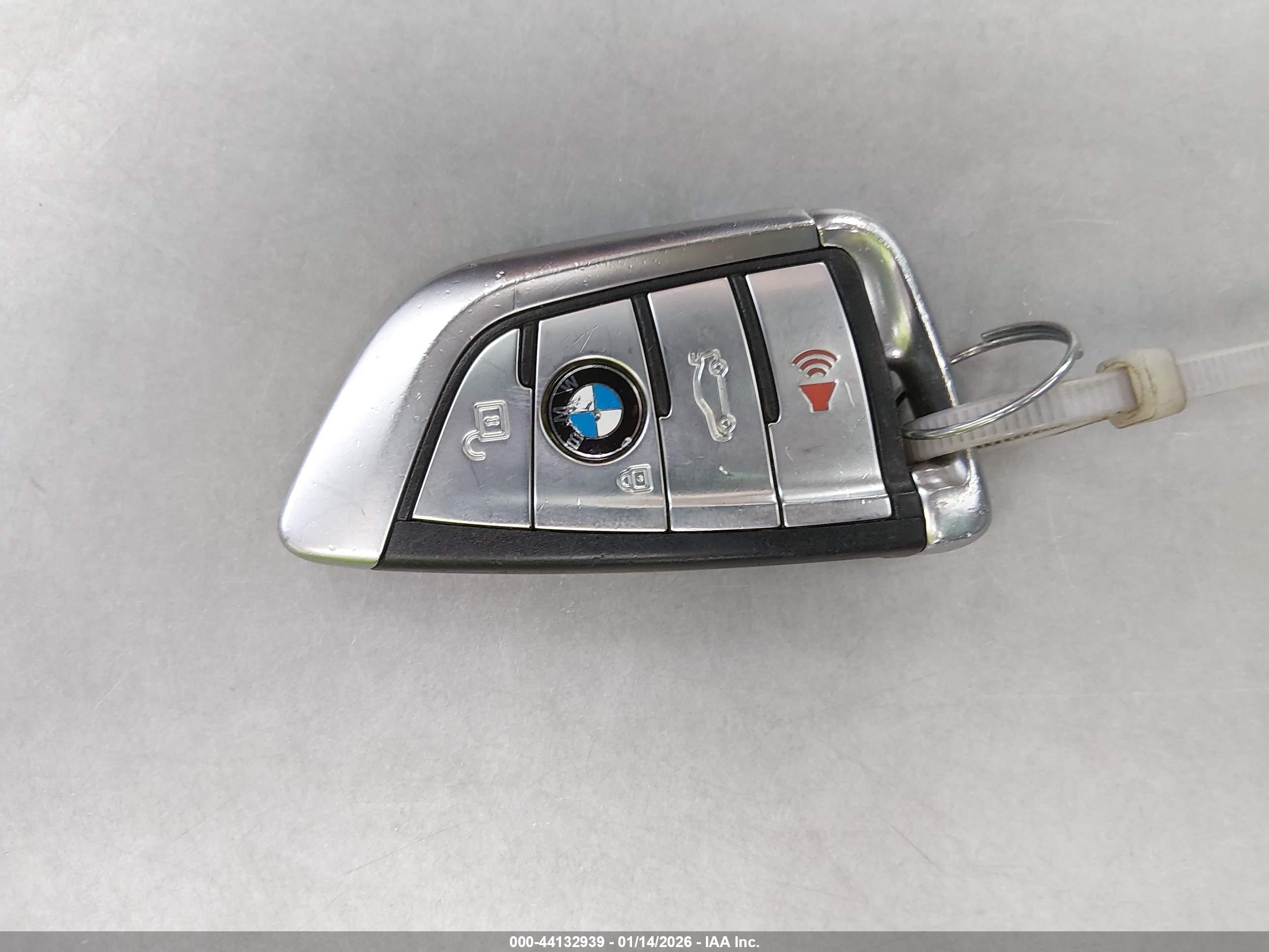 BMW X6 image 11