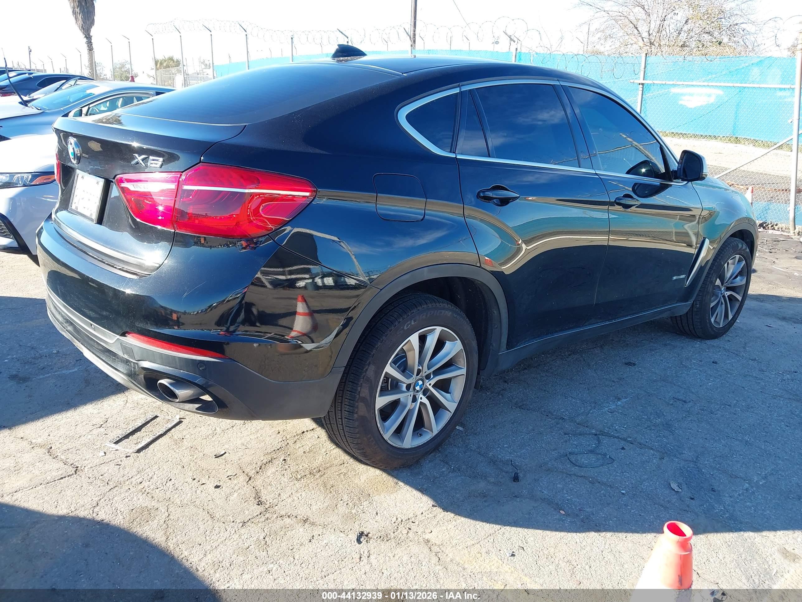 BMW X6 image 4