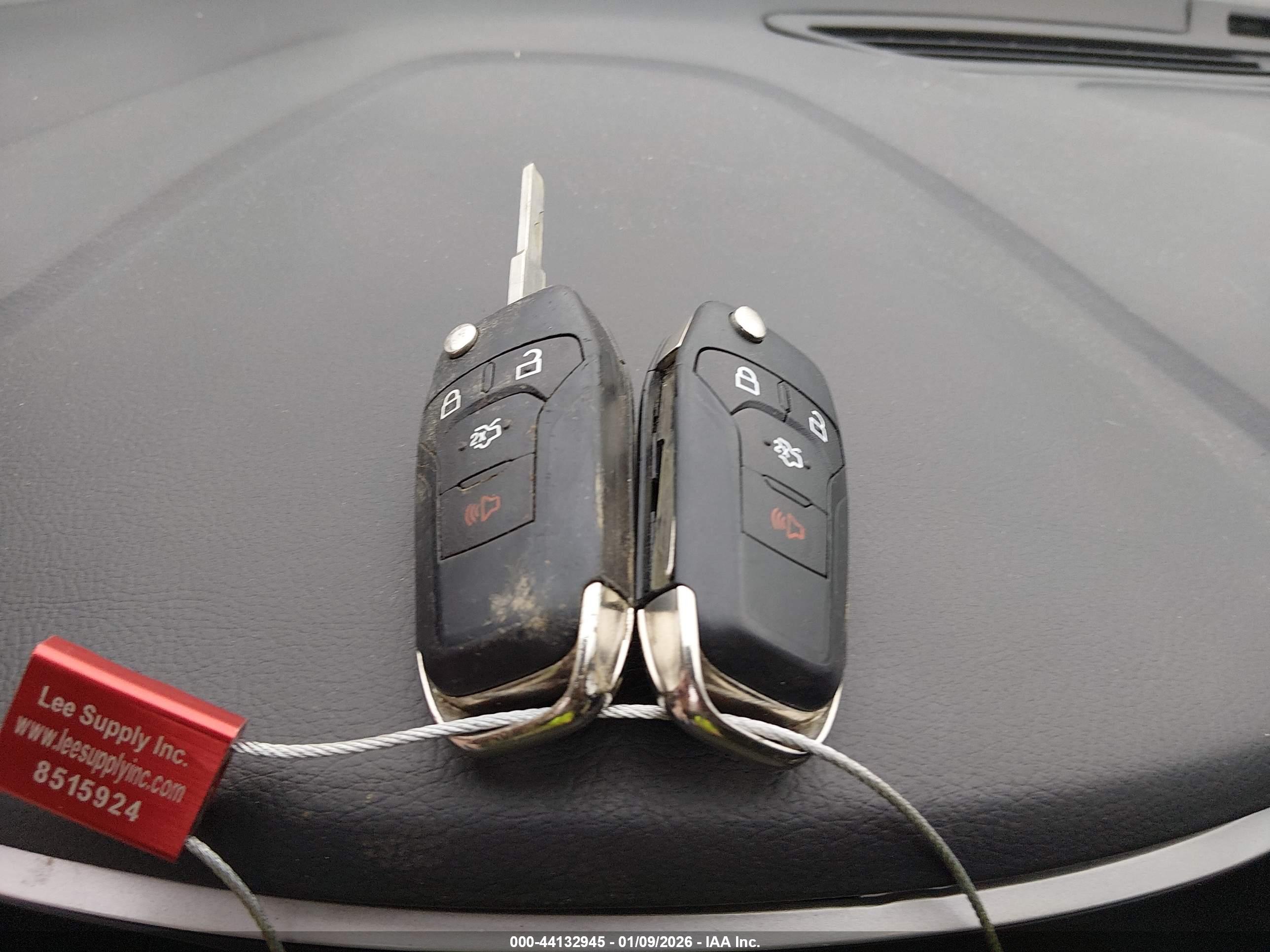 FORD FUSION image 11