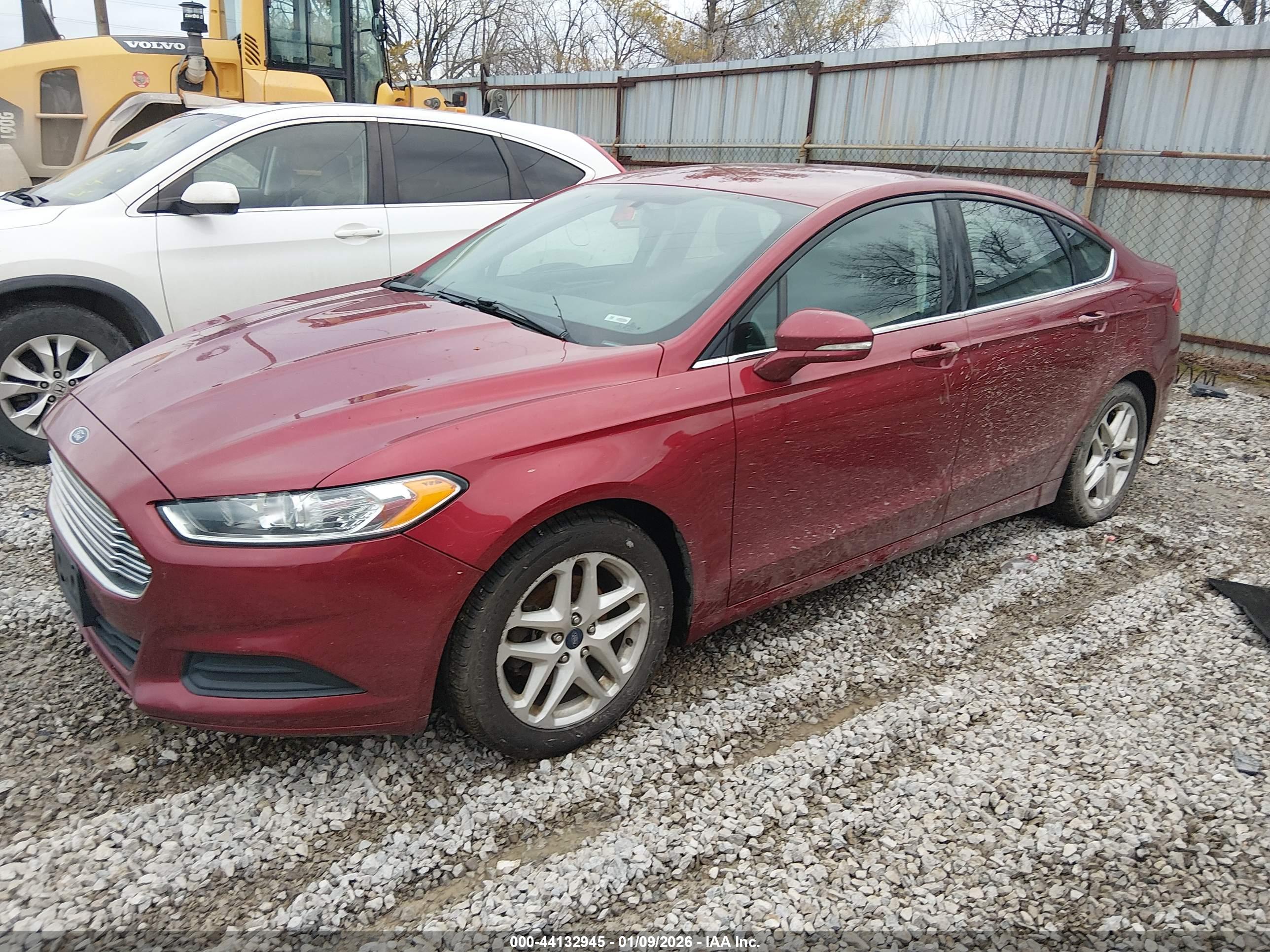 FORD FUSION image 2