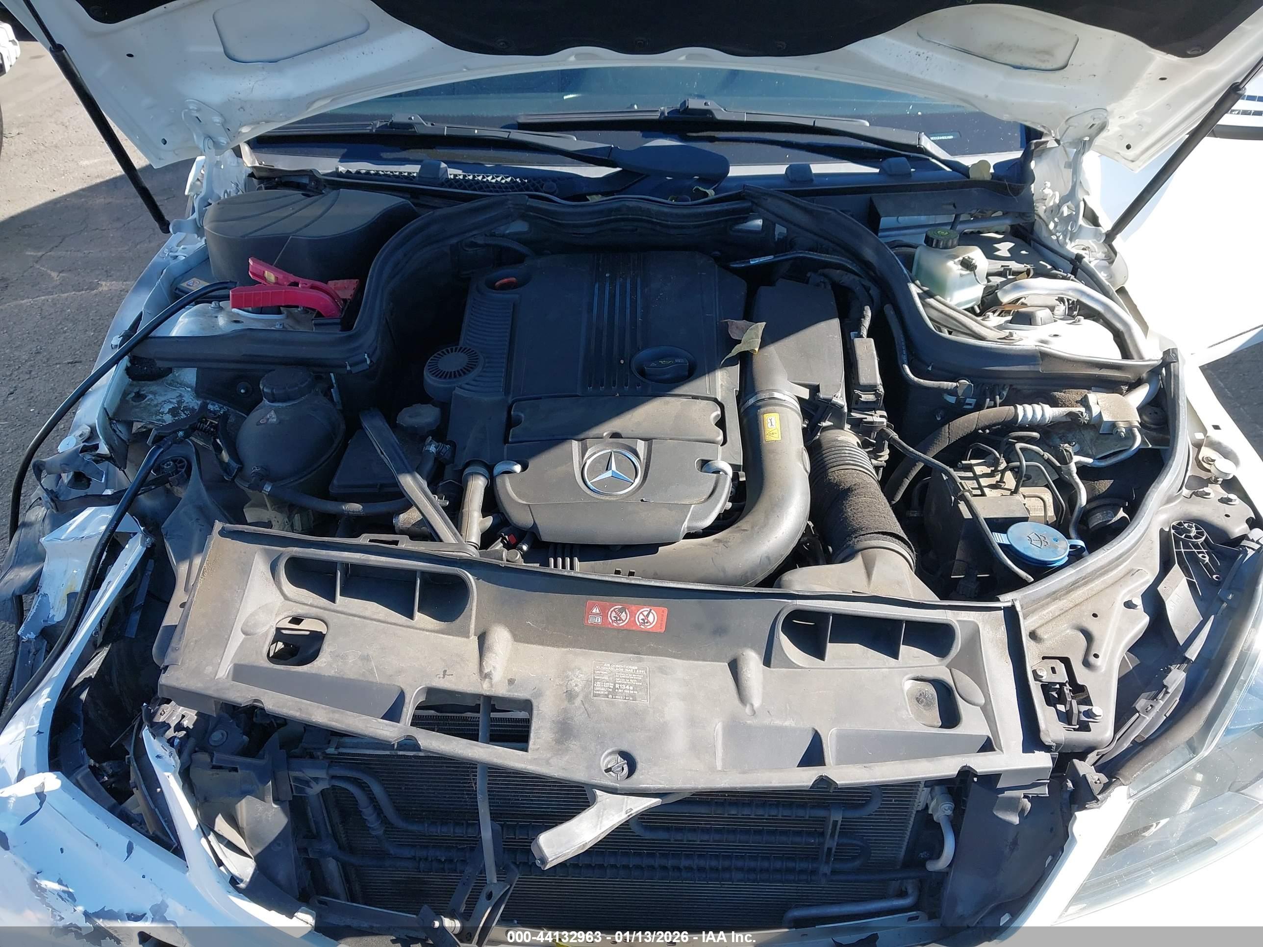 MERCEDES-BENZ C-CLASS image 10