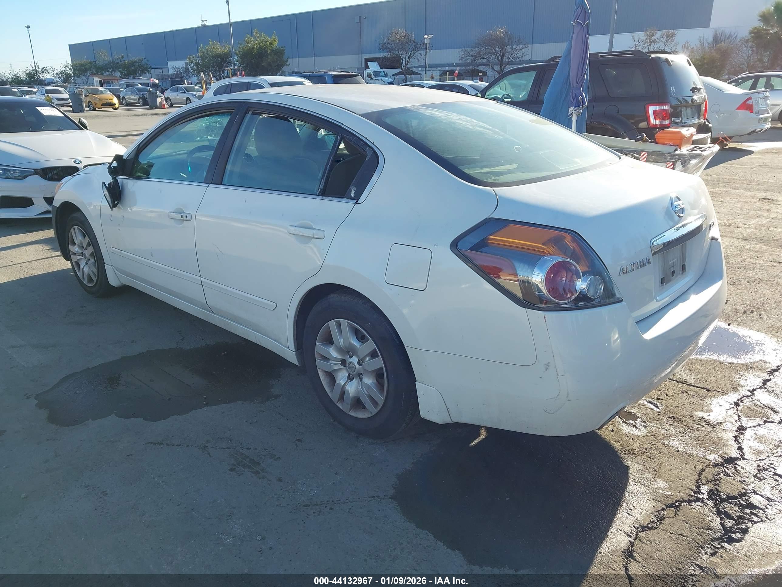 NISSAN ALTIMA image 3
