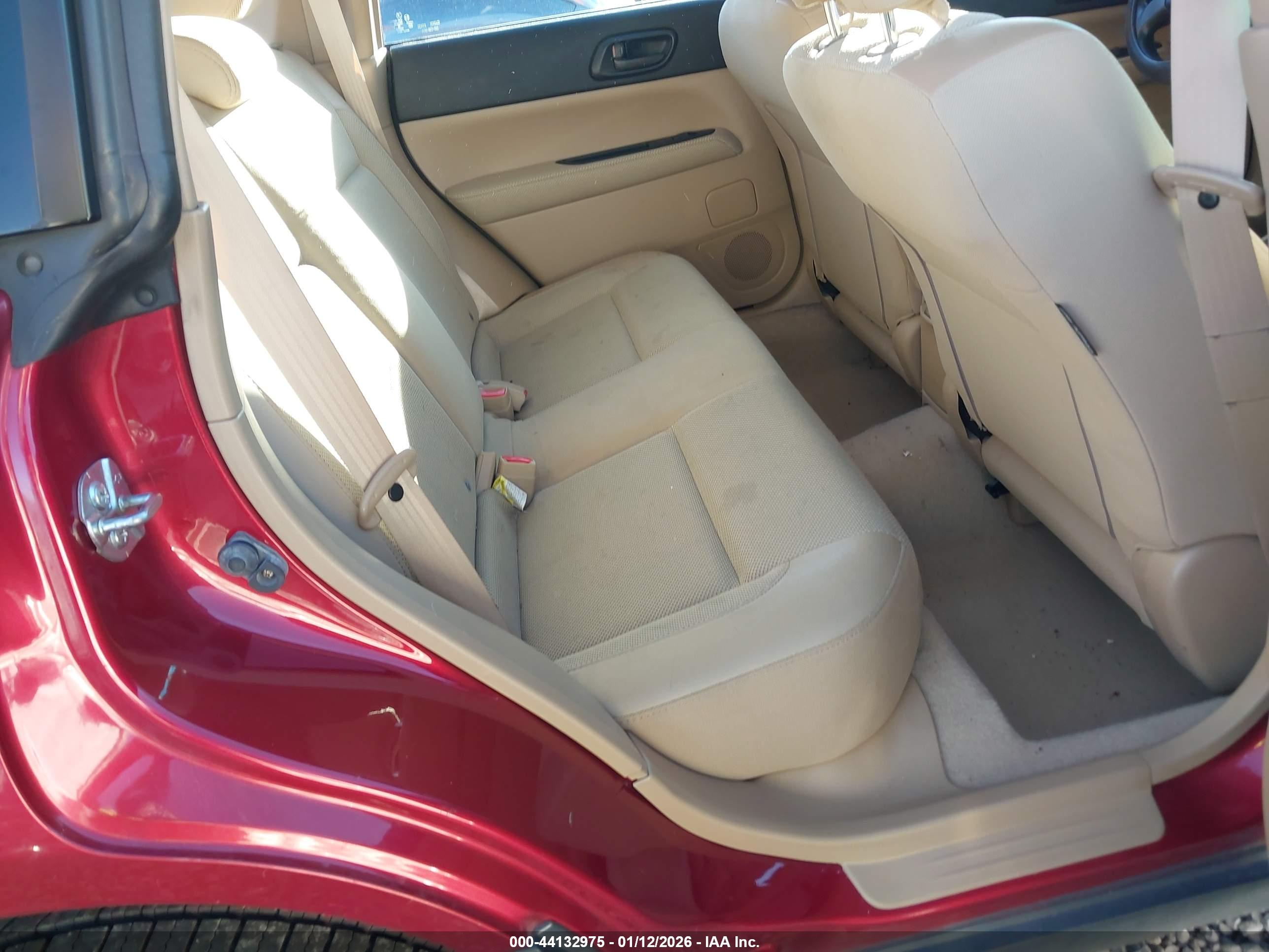 SUBARU FORESTER image 8
