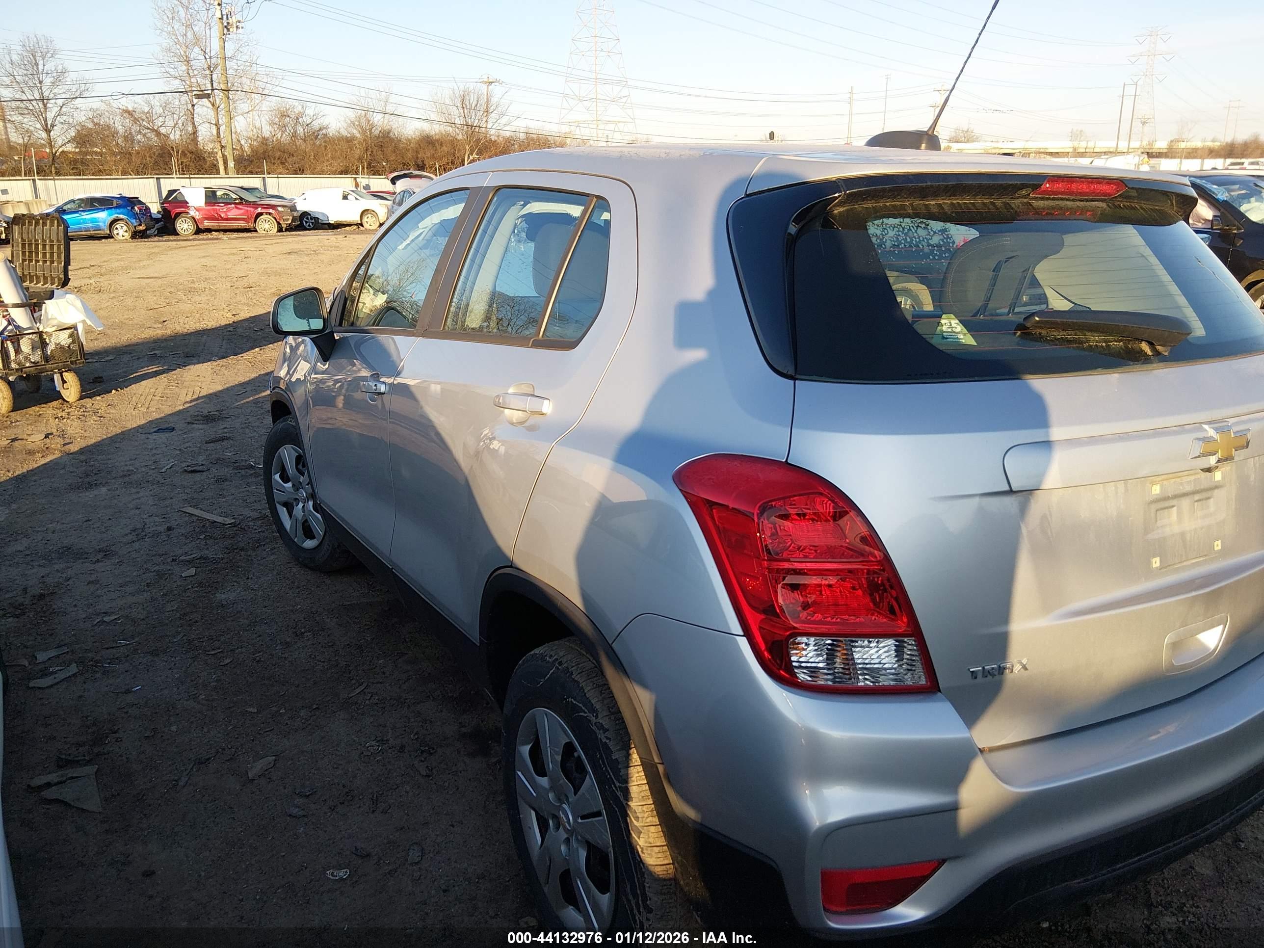 CHEVROLET TRAX image 3