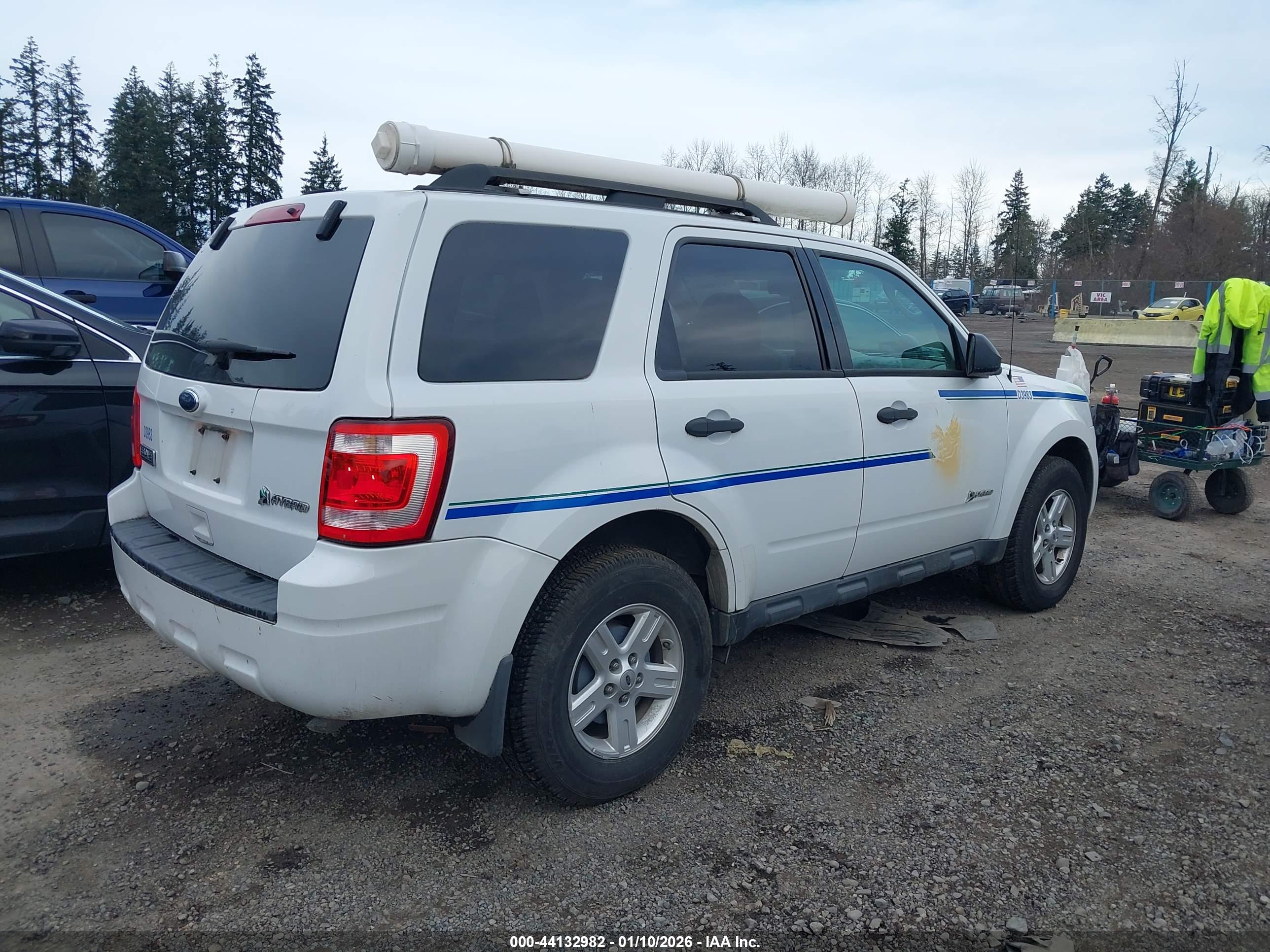 FORD ESCAPE image 4