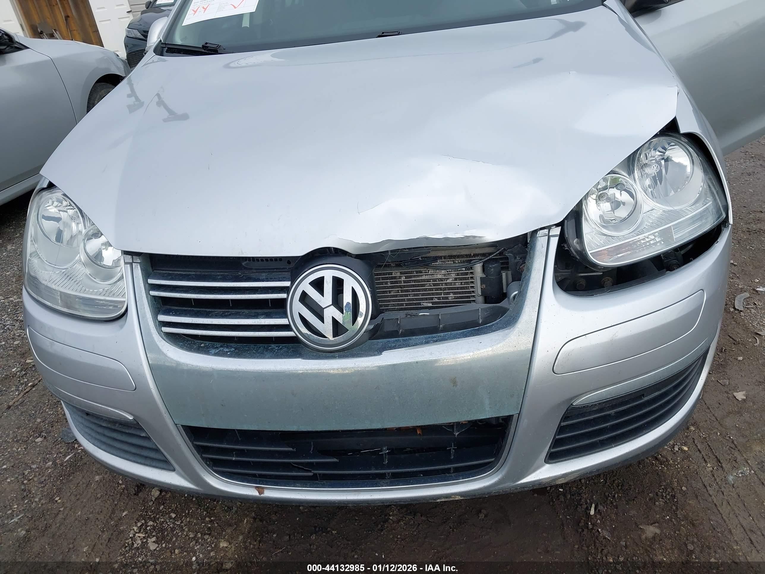VOLKSWAGEN JETTA image 6