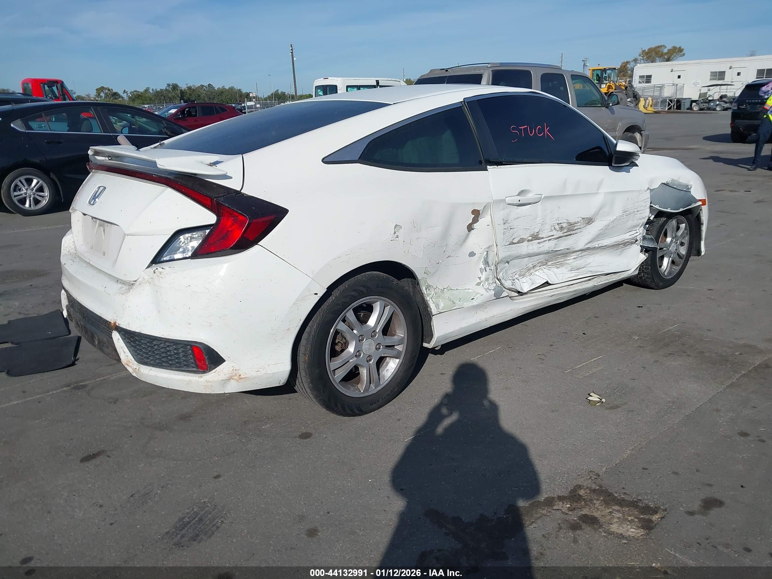 HONDA CIVIC image 4