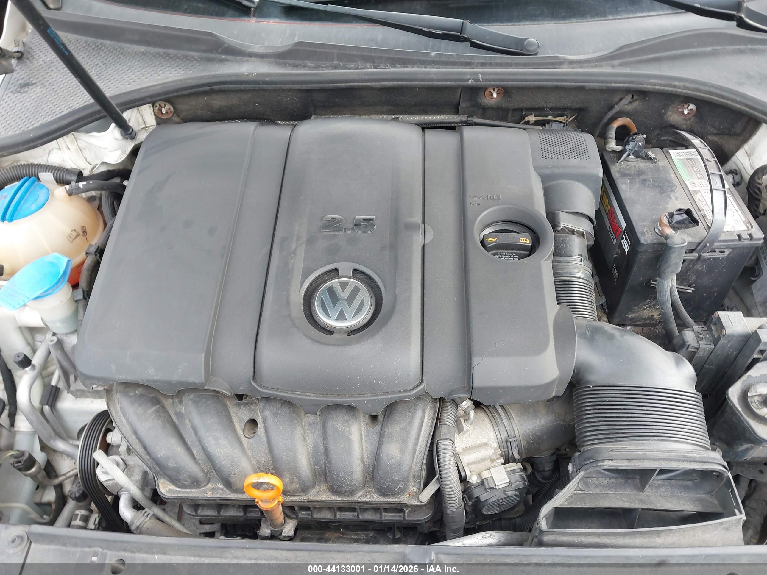 VOLKSWAGEN PASSAT image 10