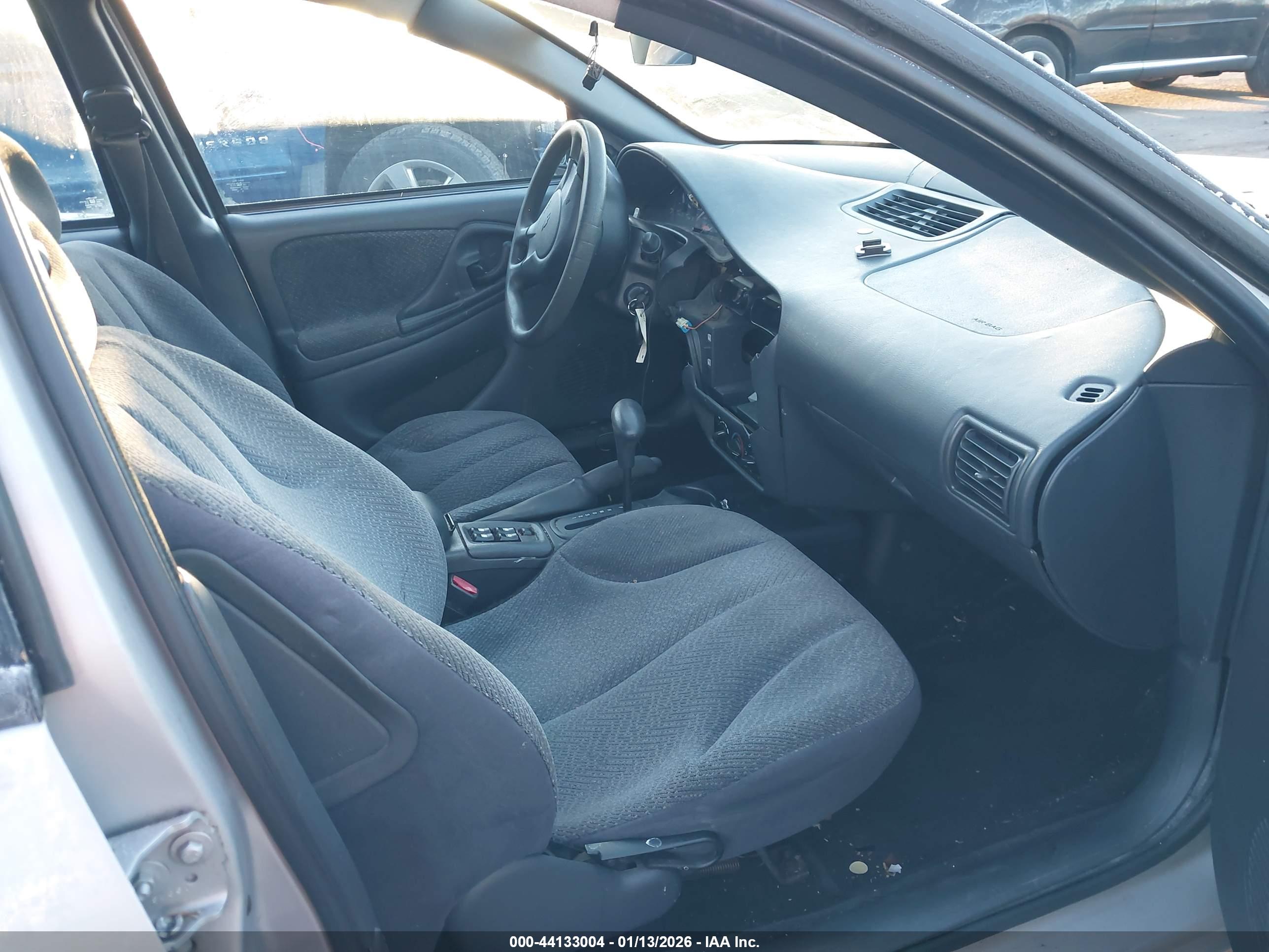 CHEVROLET CAVALIER image 5