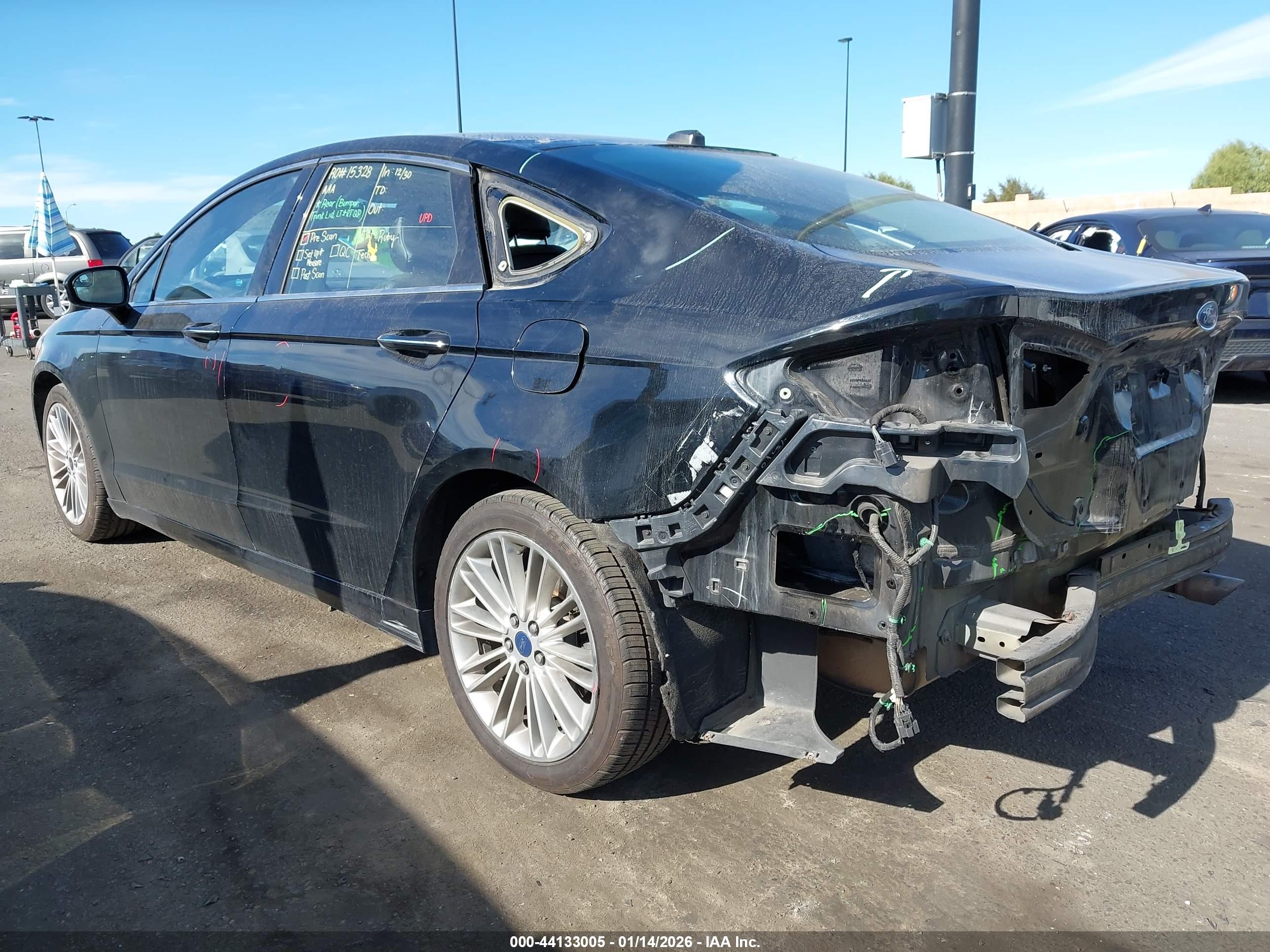 FORD FUSION image 3