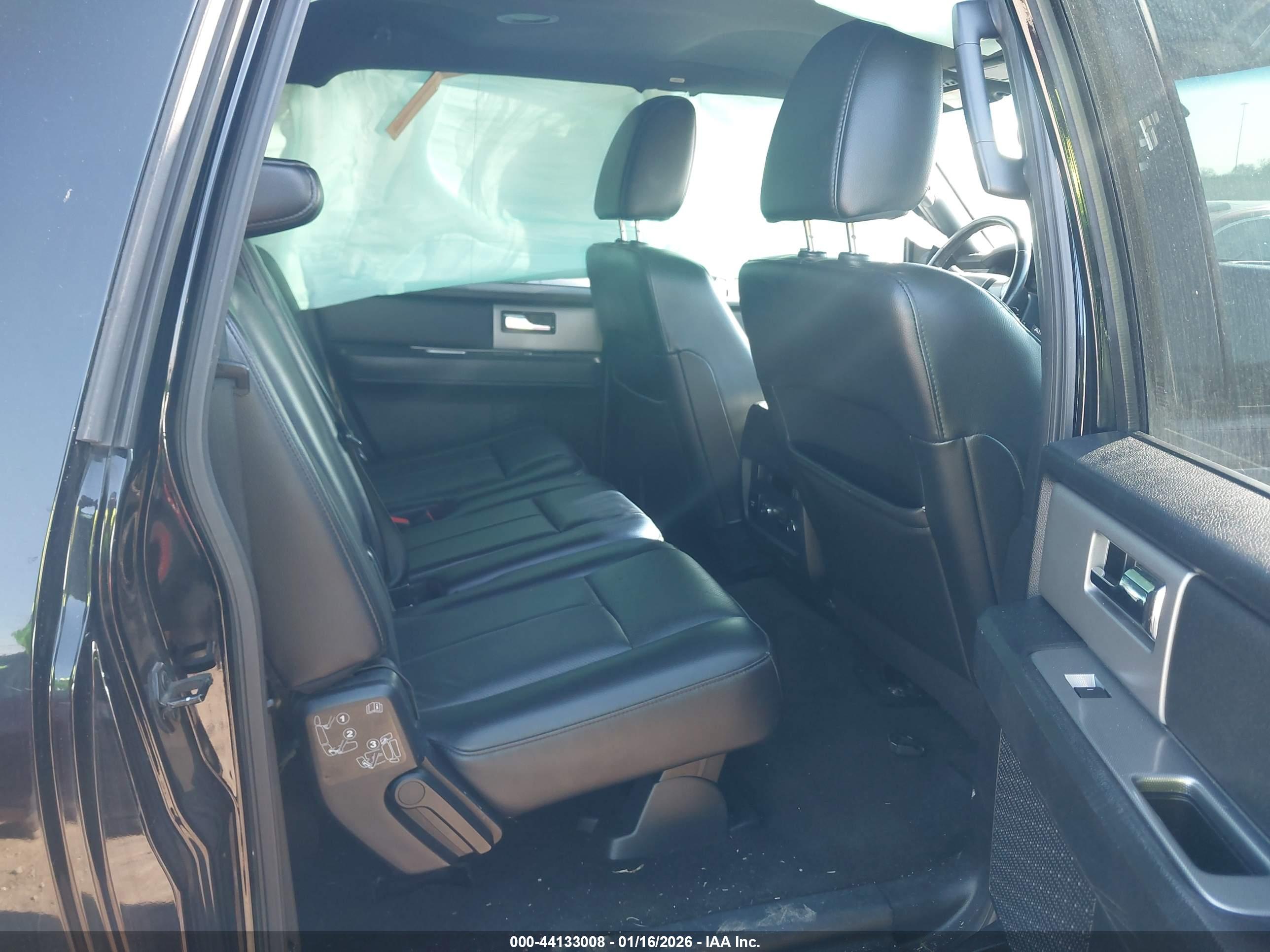 FORD EXPEDITION image 8