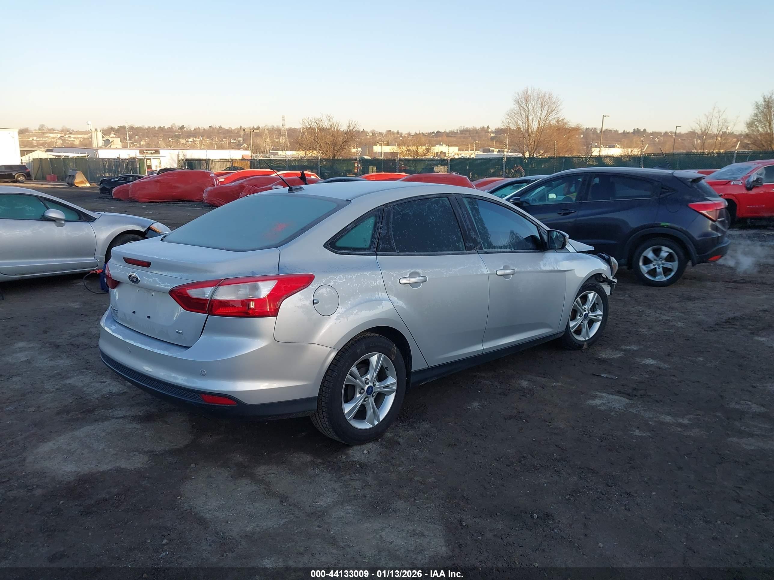 FORD FOCUS image 4