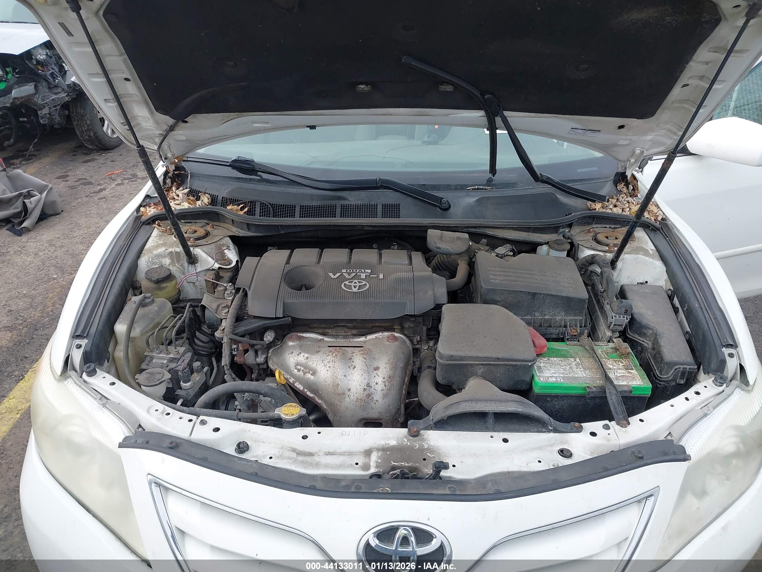 TOYOTA CAMRY image 10