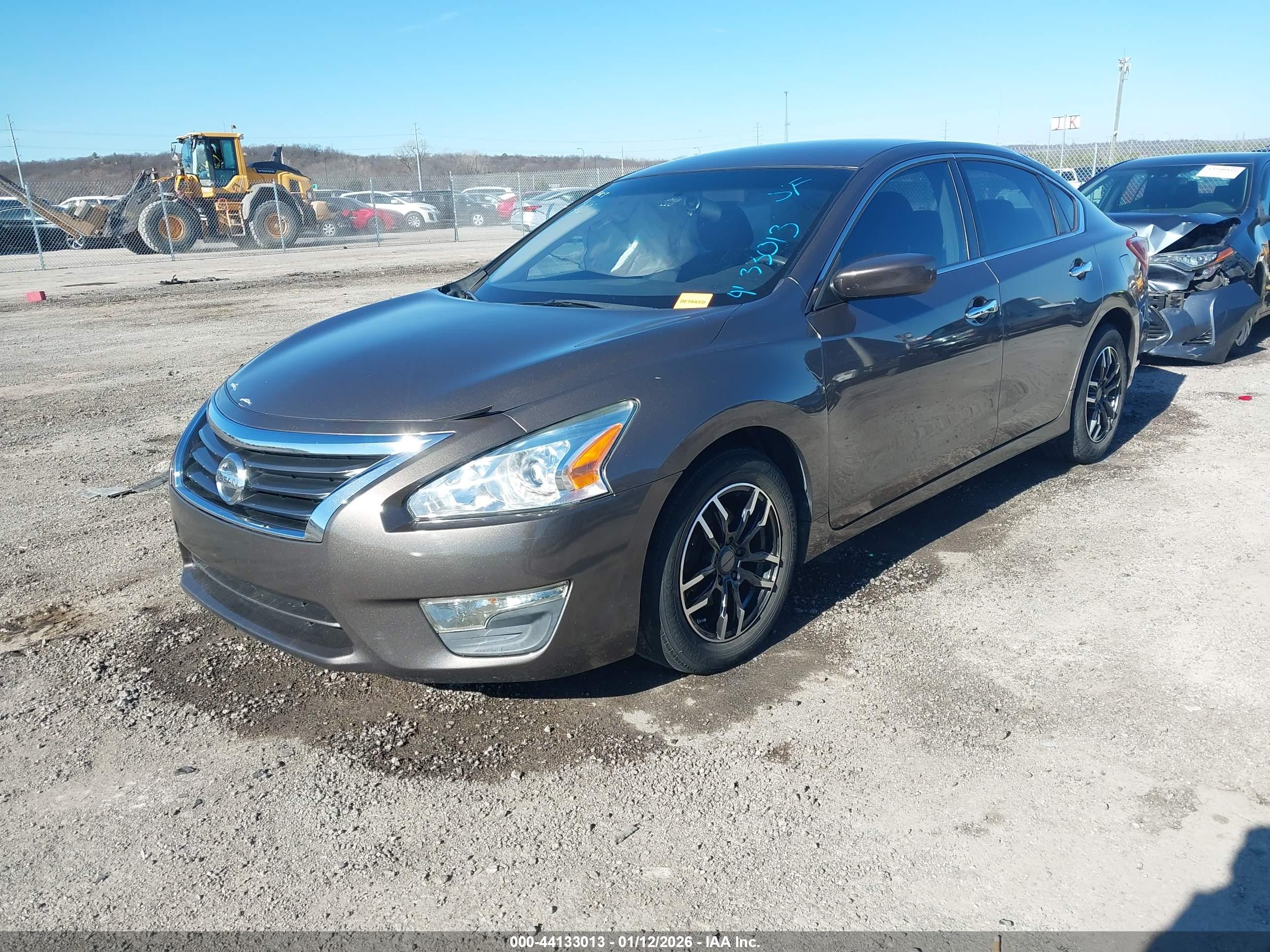 NISSAN ALTIMA image 2