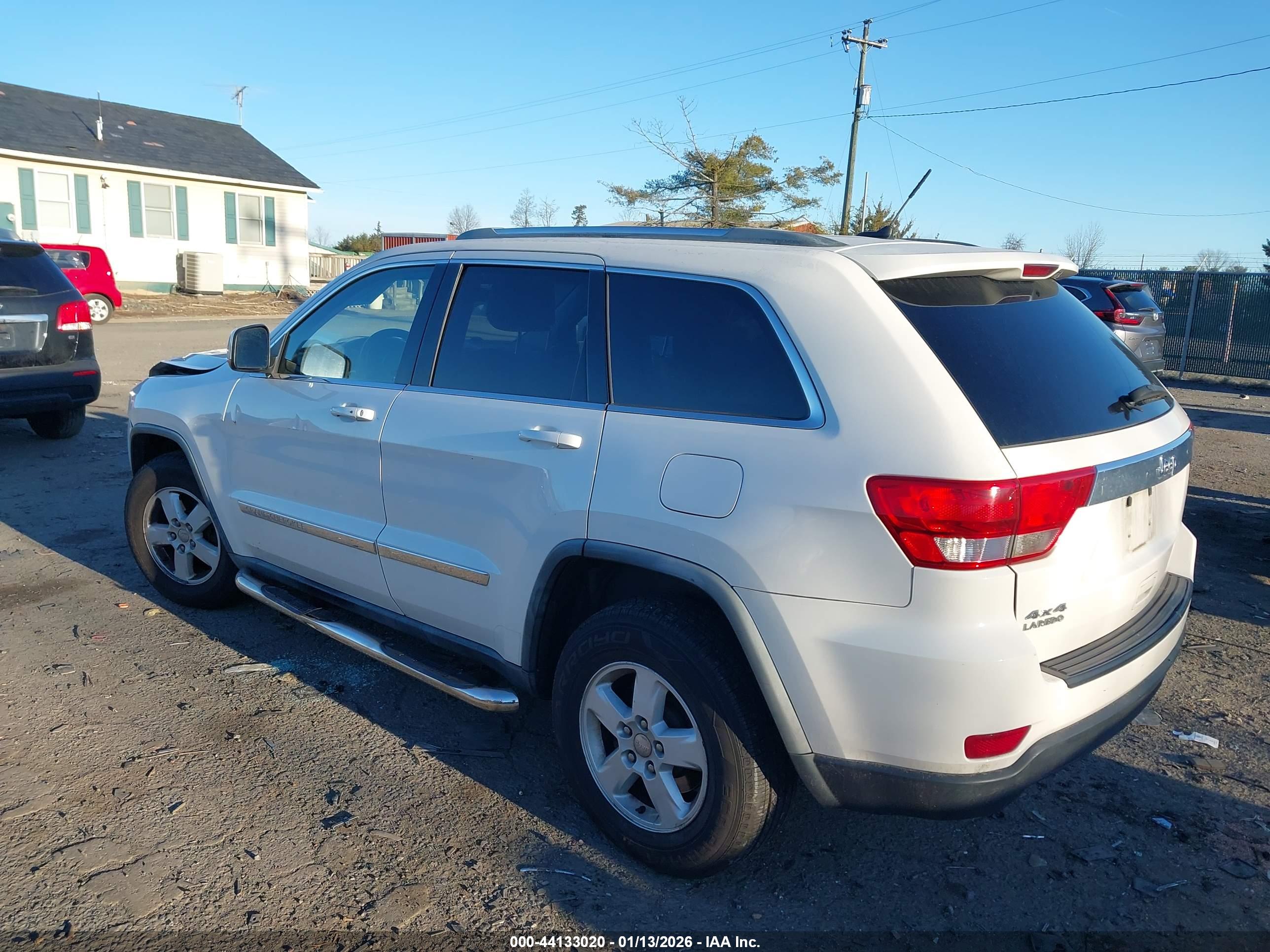 JEEP GRAND image 3