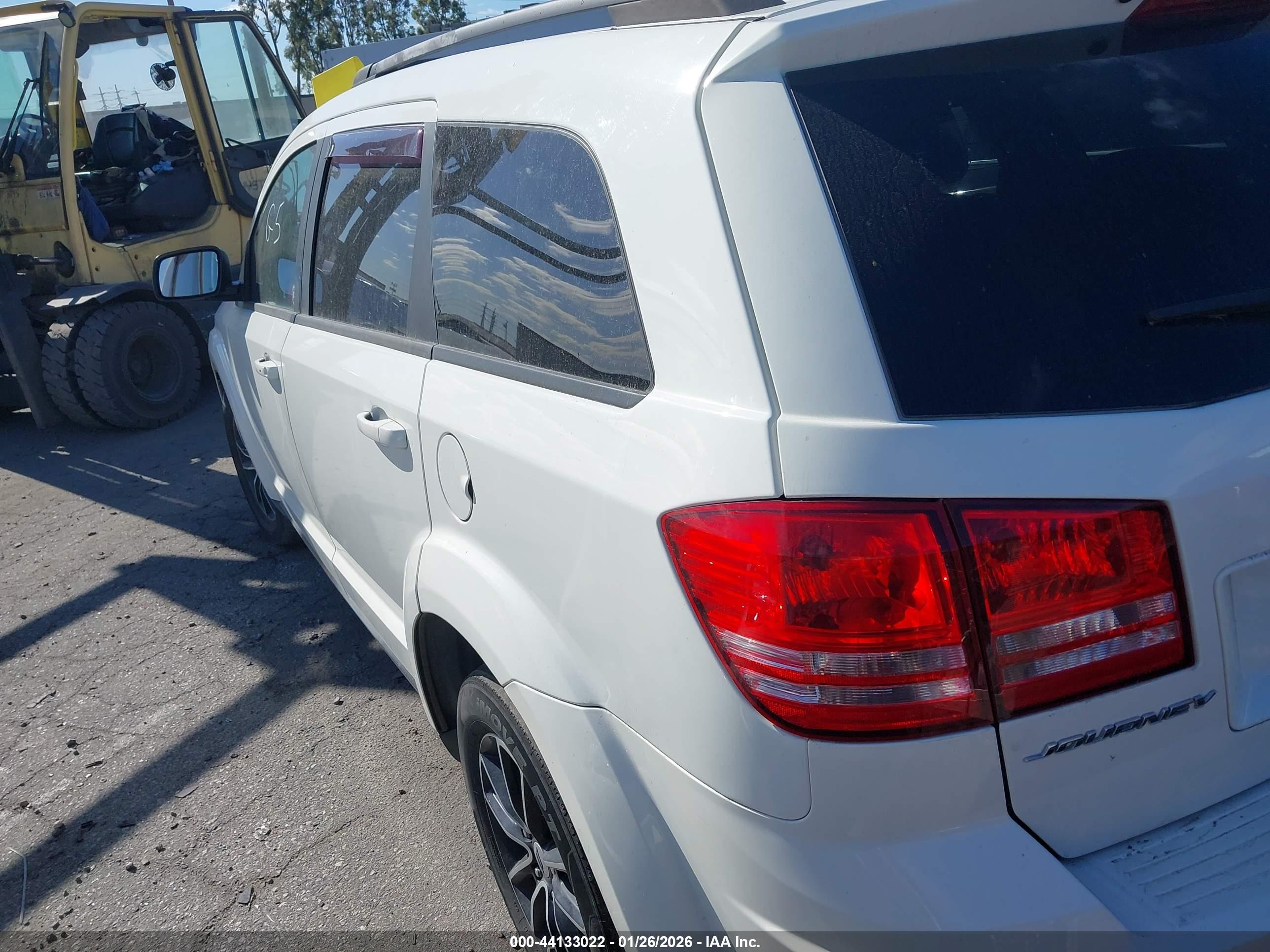 DODGE JOURNEY image 3