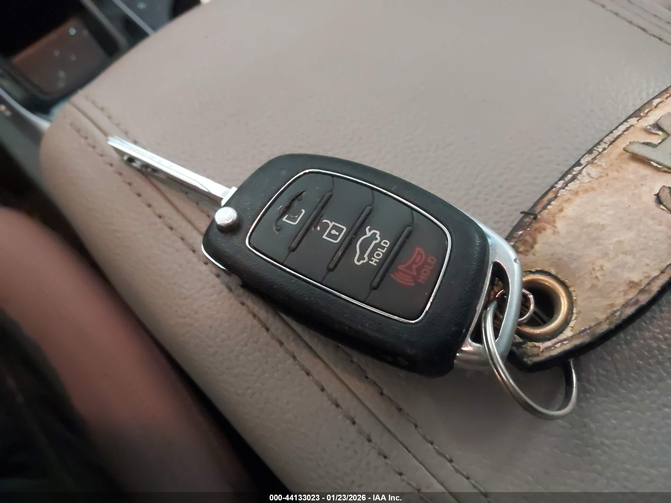 HYUNDAI SONATA image 11