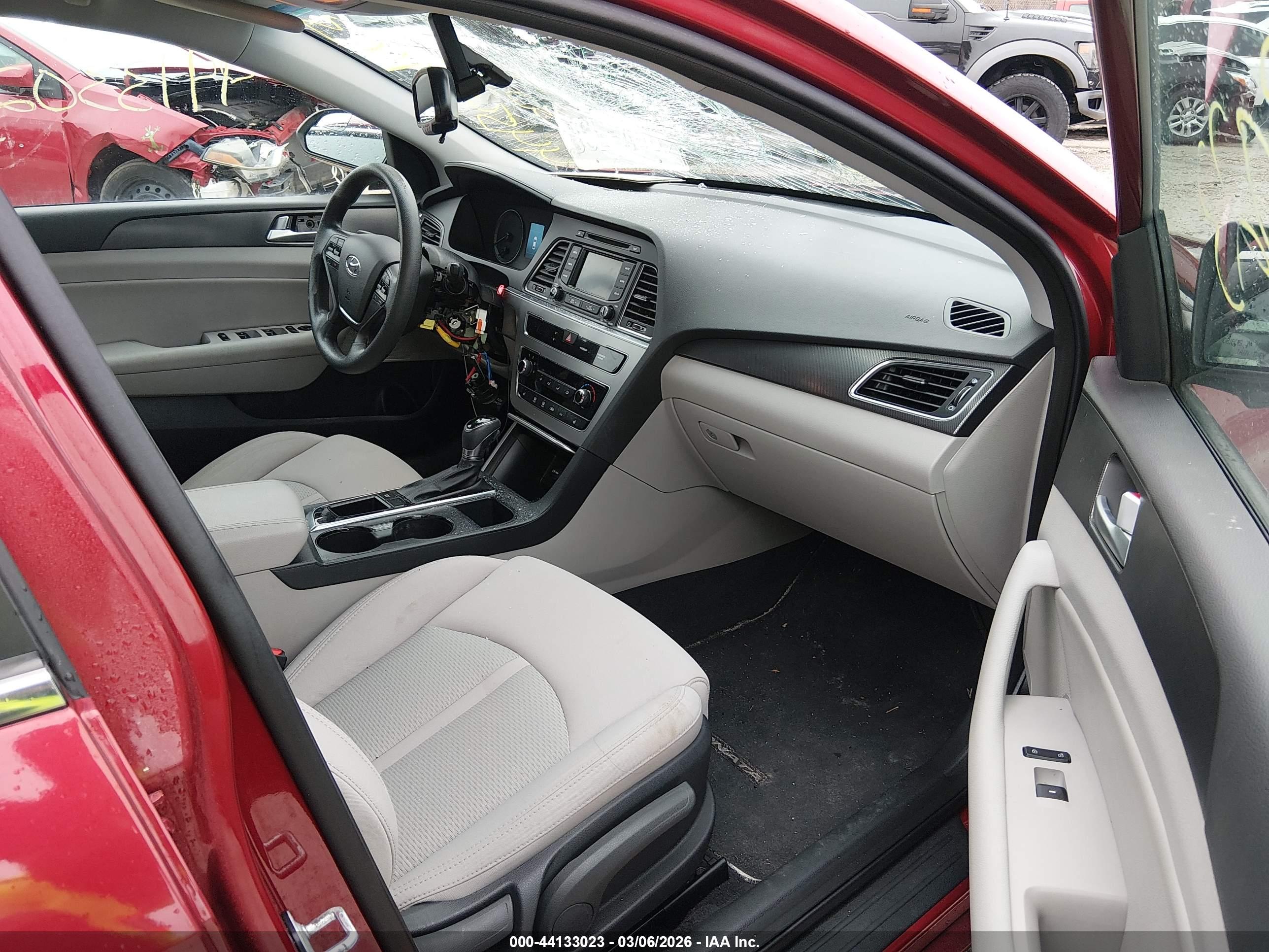 HYUNDAI SONATA image 5