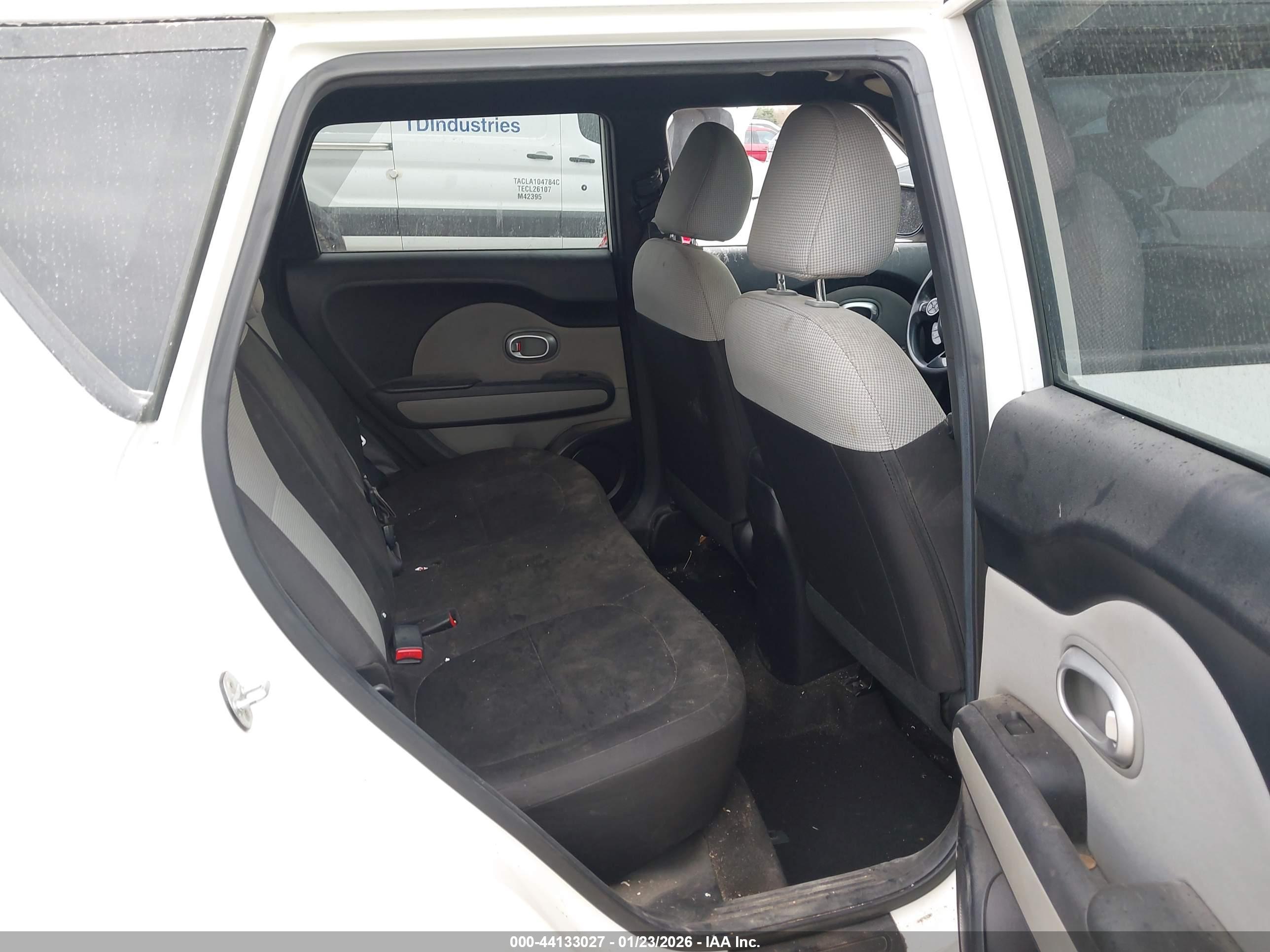 KIA SOUL image 8