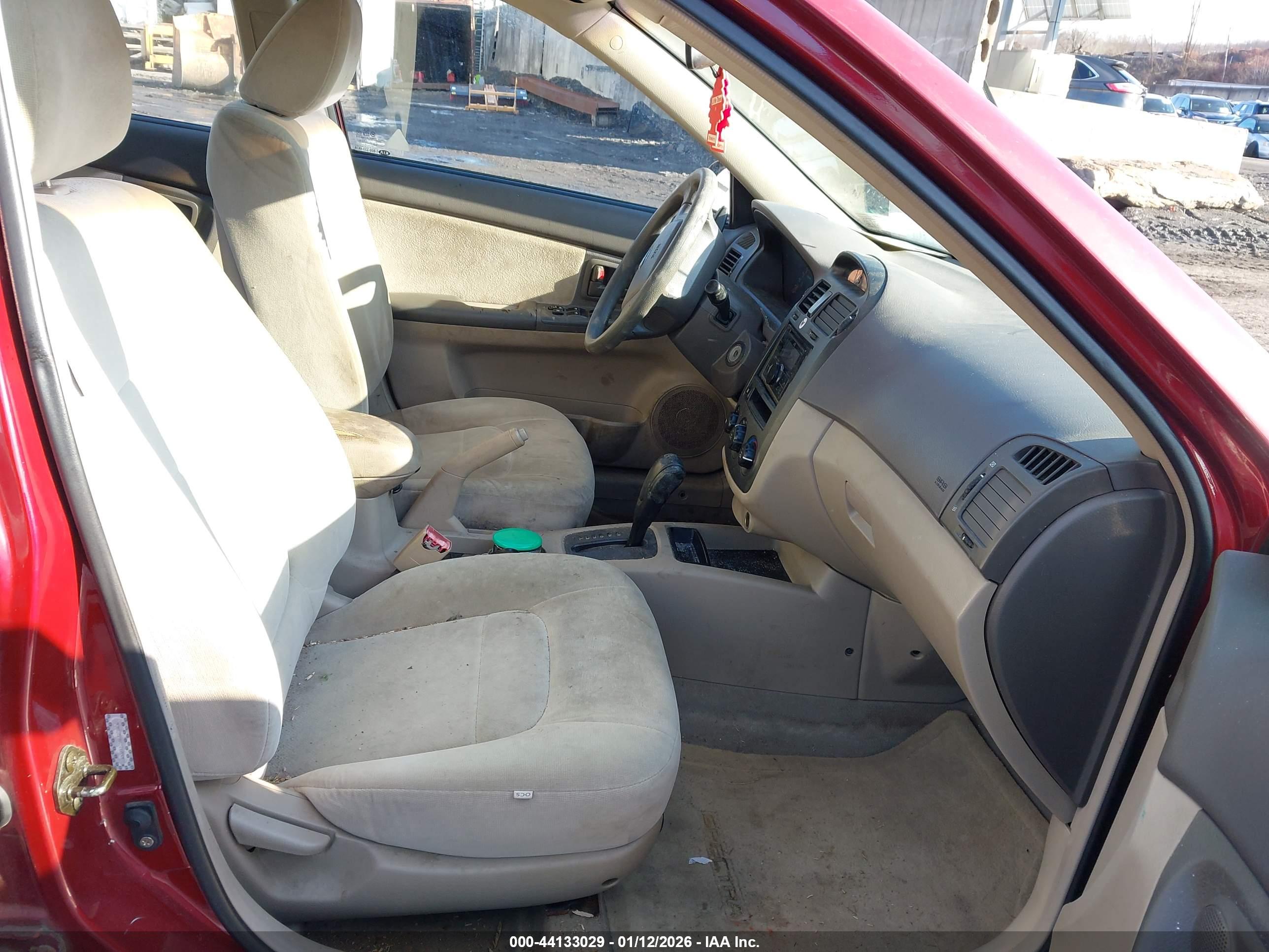 KIA SPECTRA image 5