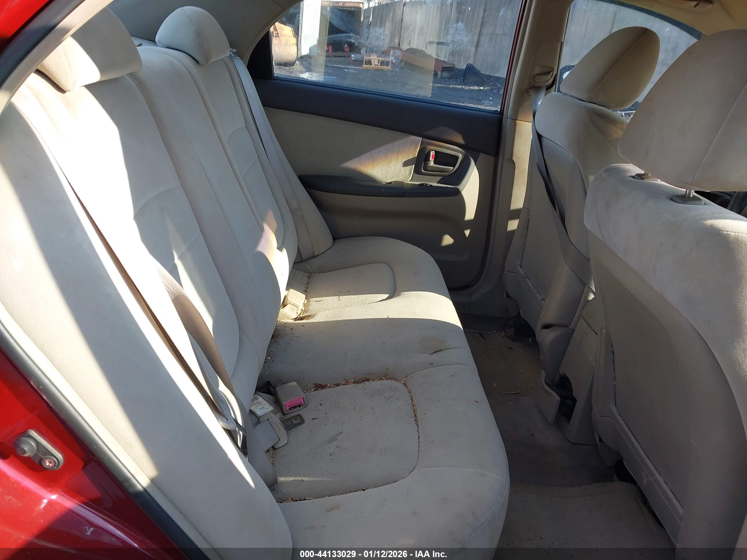 KIA SPECTRA image 8