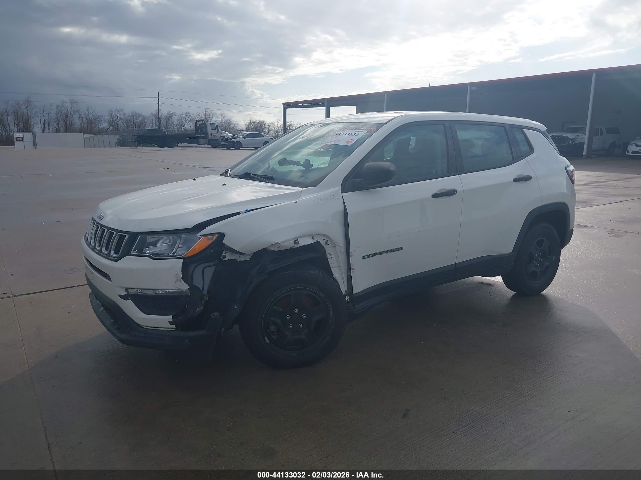 JEEP COMPASS image 2