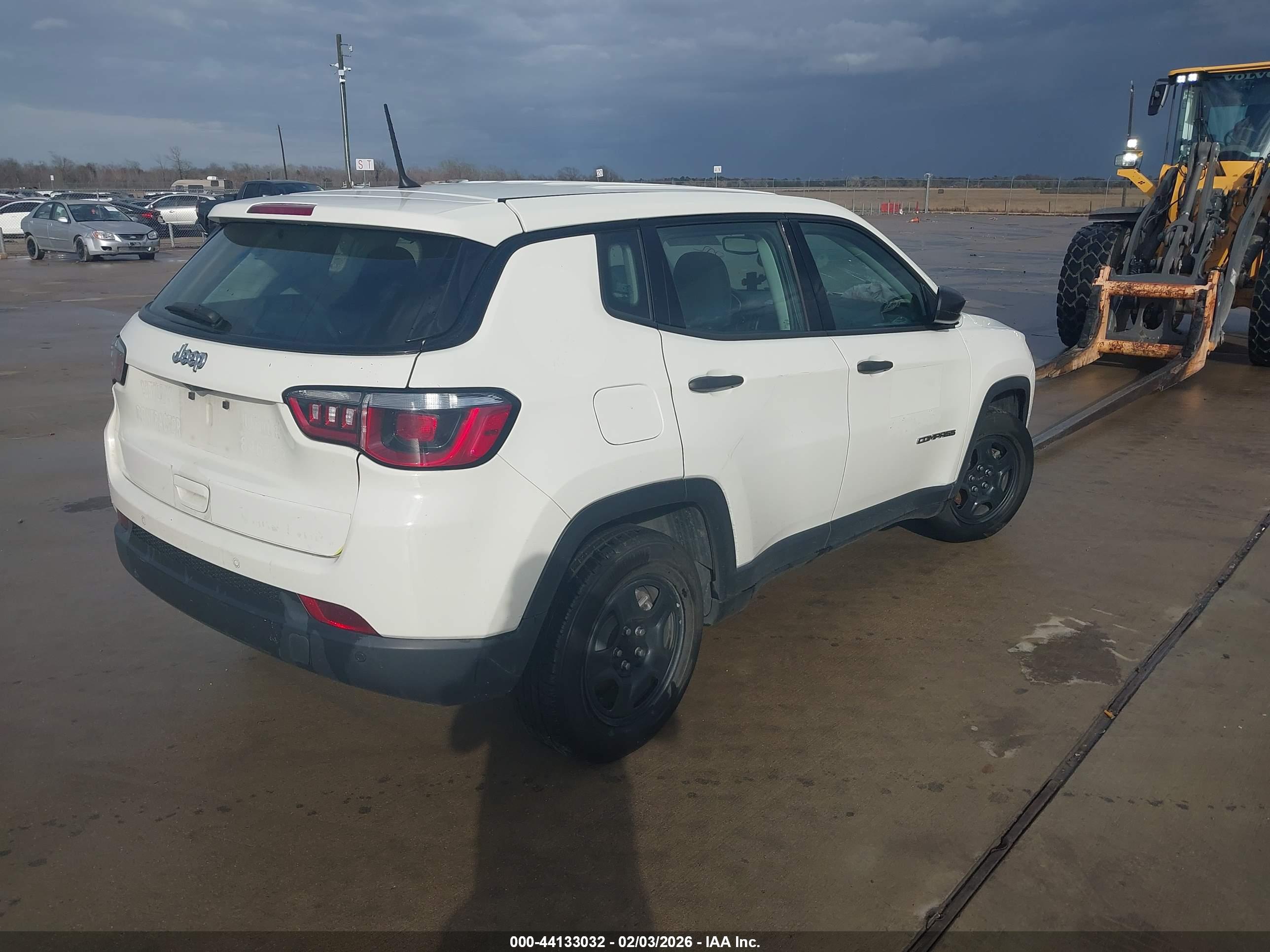 JEEP COMPASS image 4