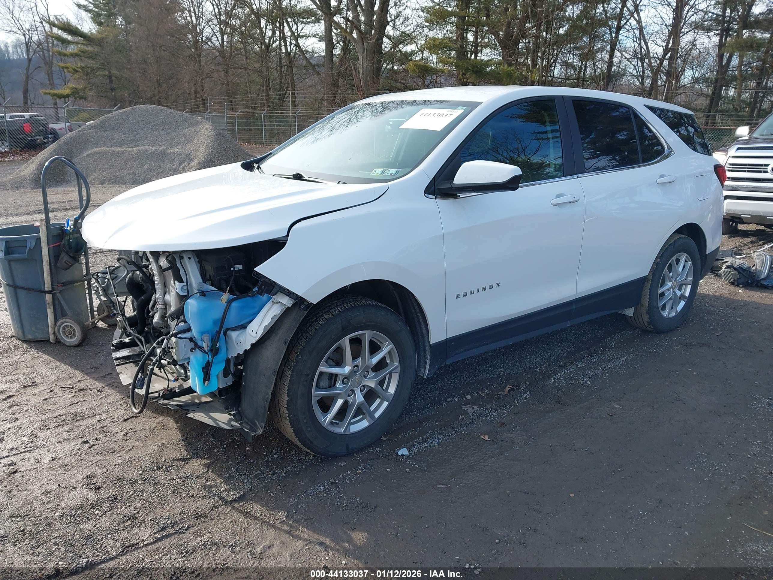 CHEVROLET EQUINOX image 2