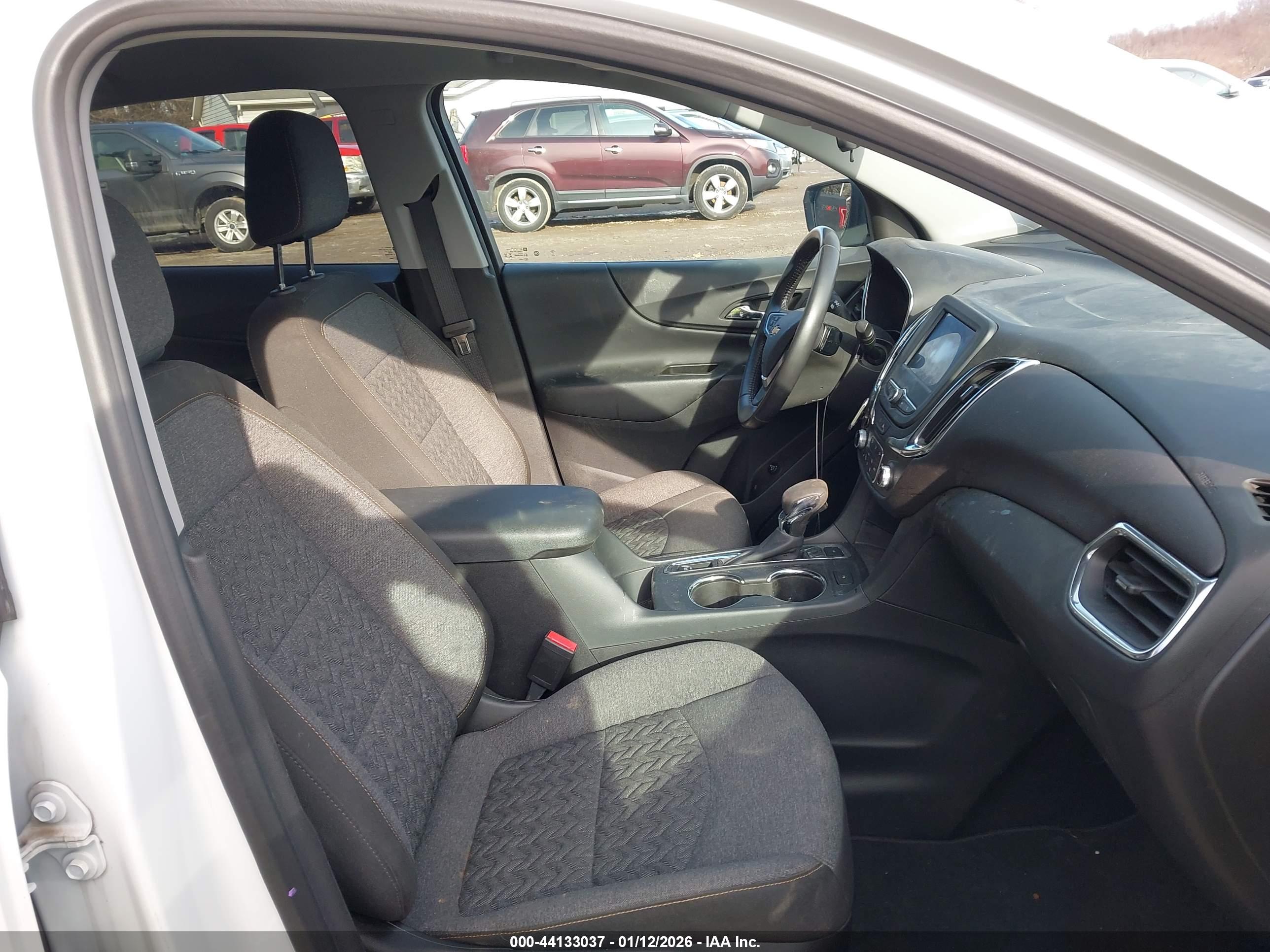 CHEVROLET EQUINOX image 5
