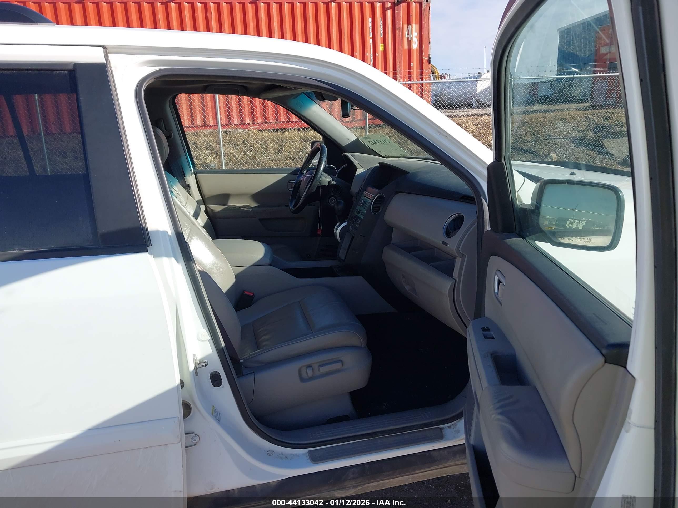 HONDA PILOT image 5