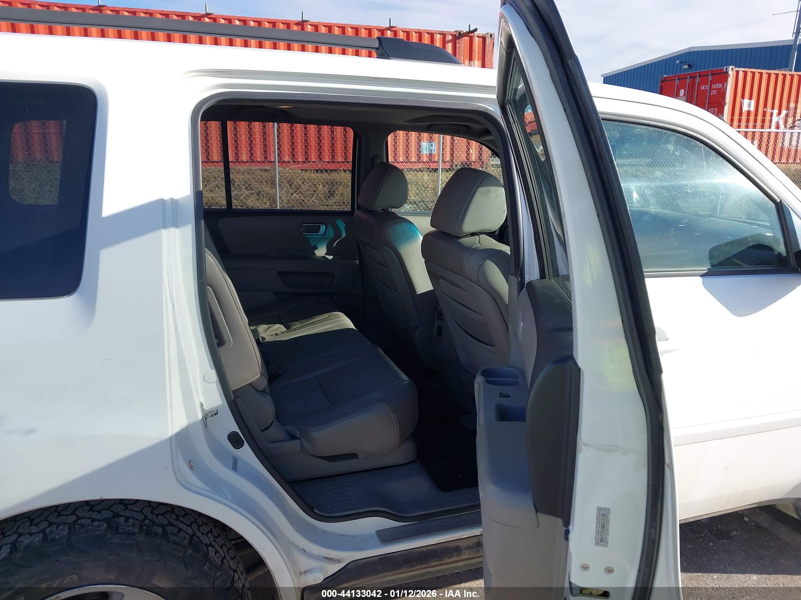 HONDA PILOT image 8