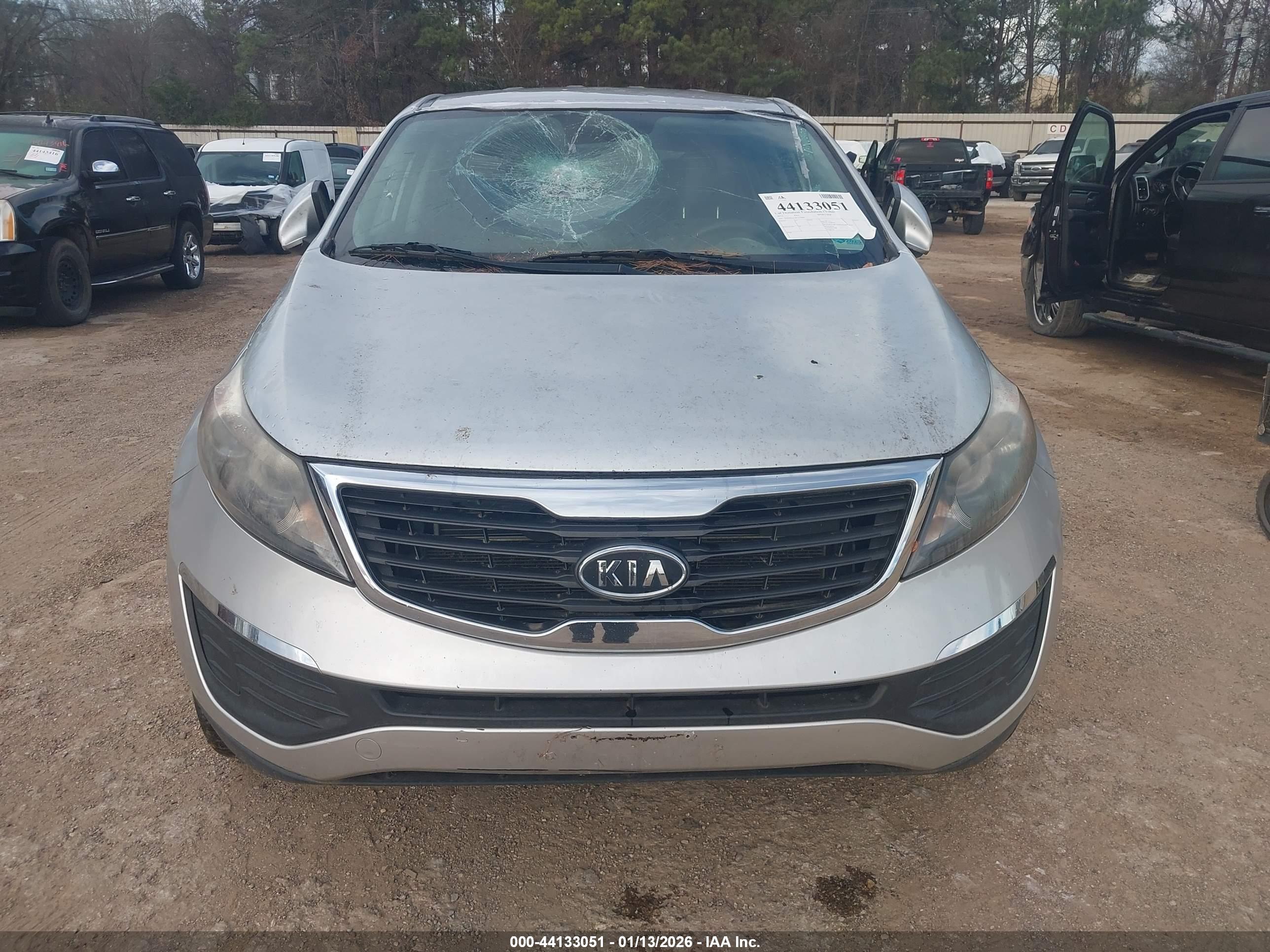 KIA SPORTAGE image 6