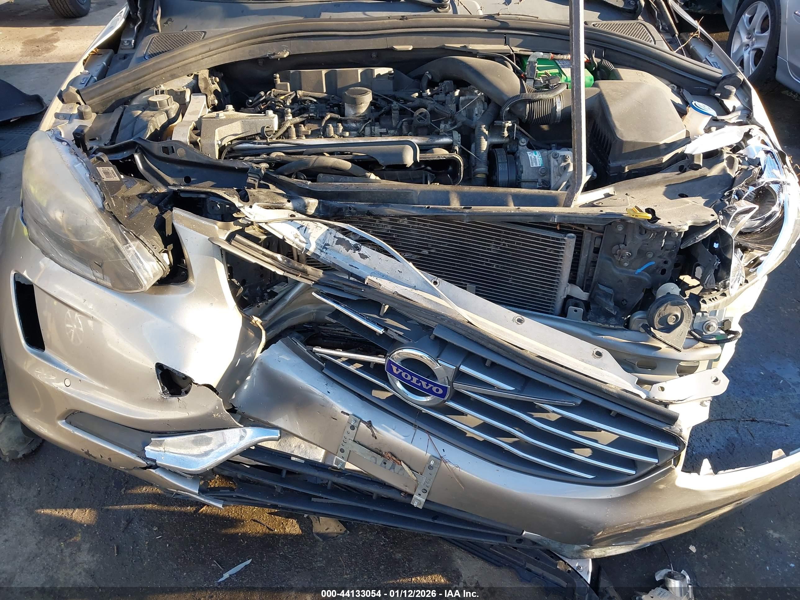 VOLVO XC60 image 10