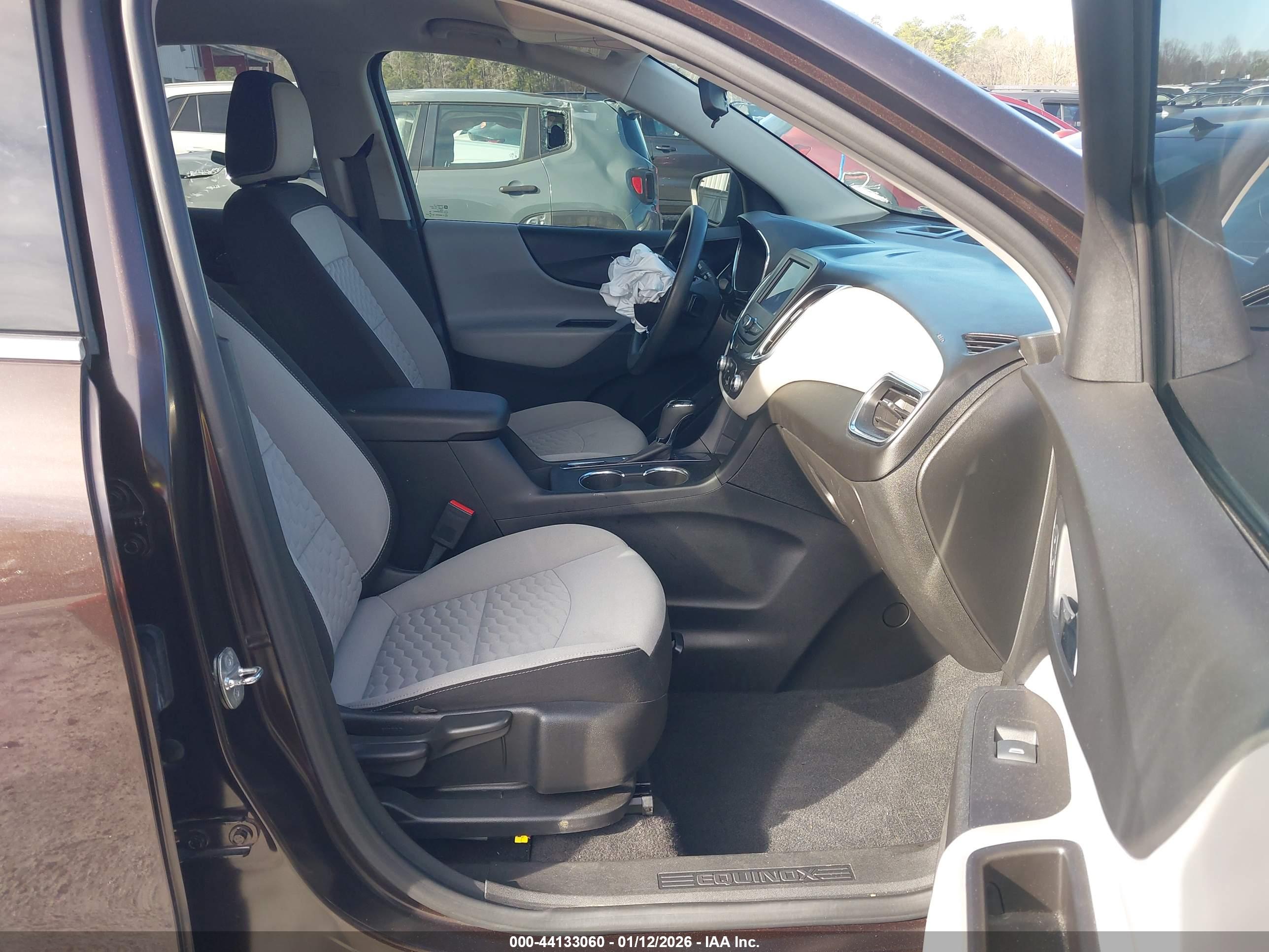 CHEVROLET EQUINOX image 5