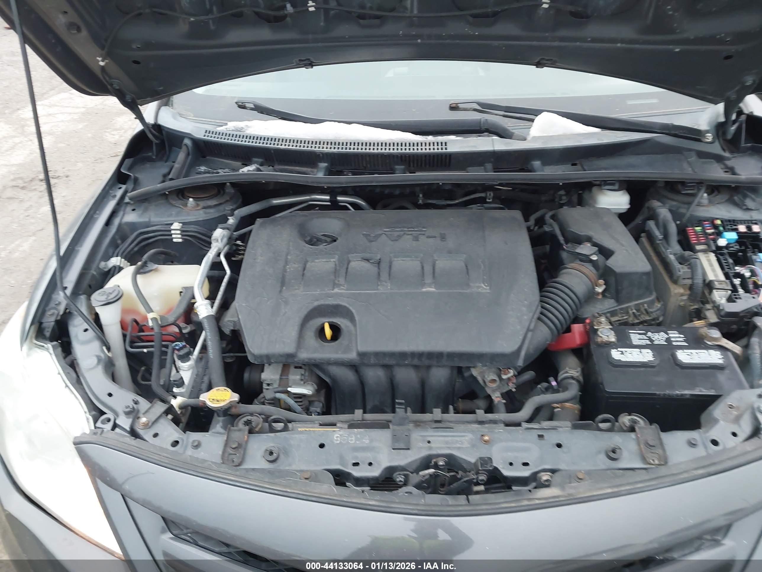 TOYOTA COROLLA image 10