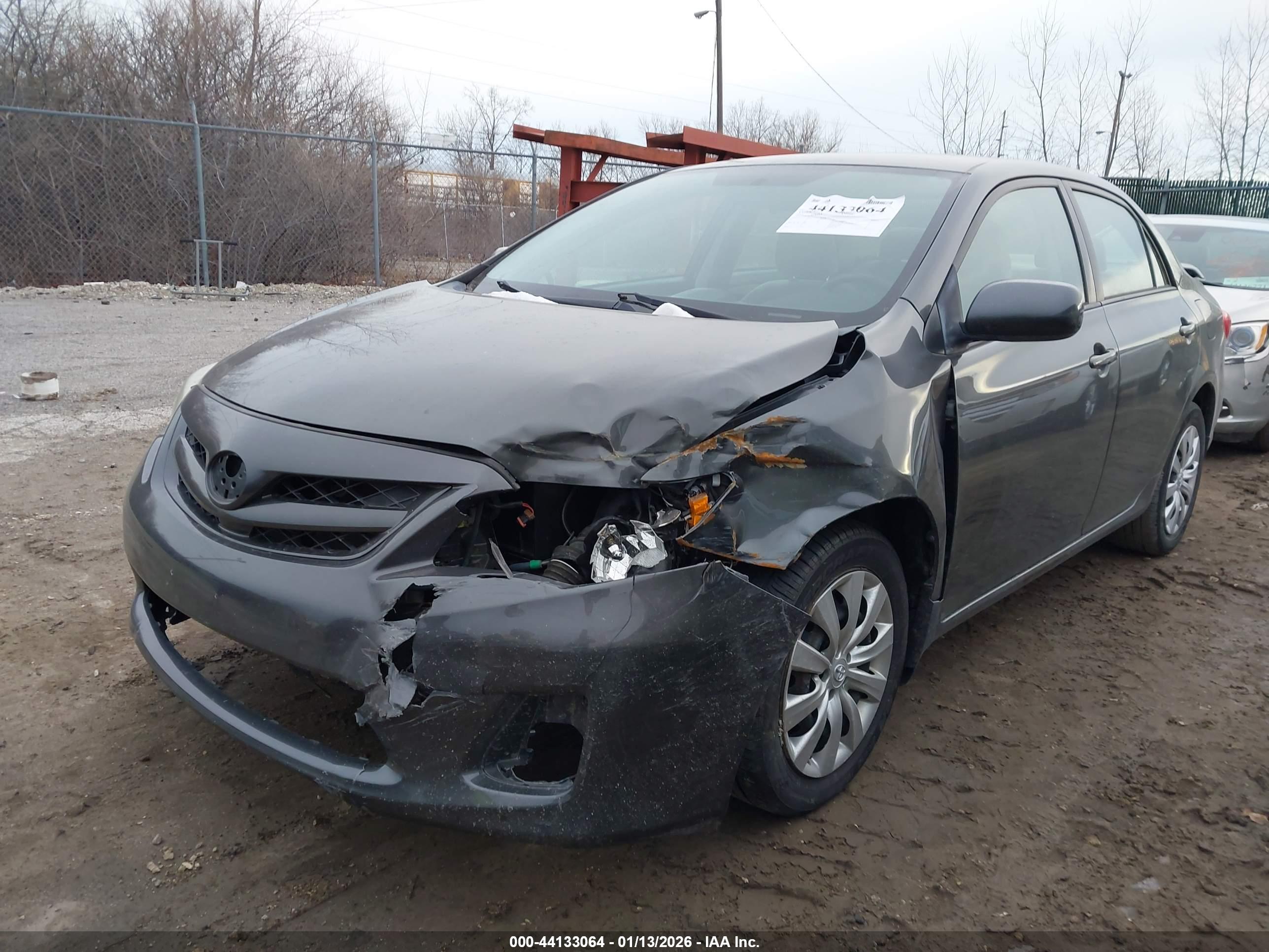 TOYOTA COROLLA image 2