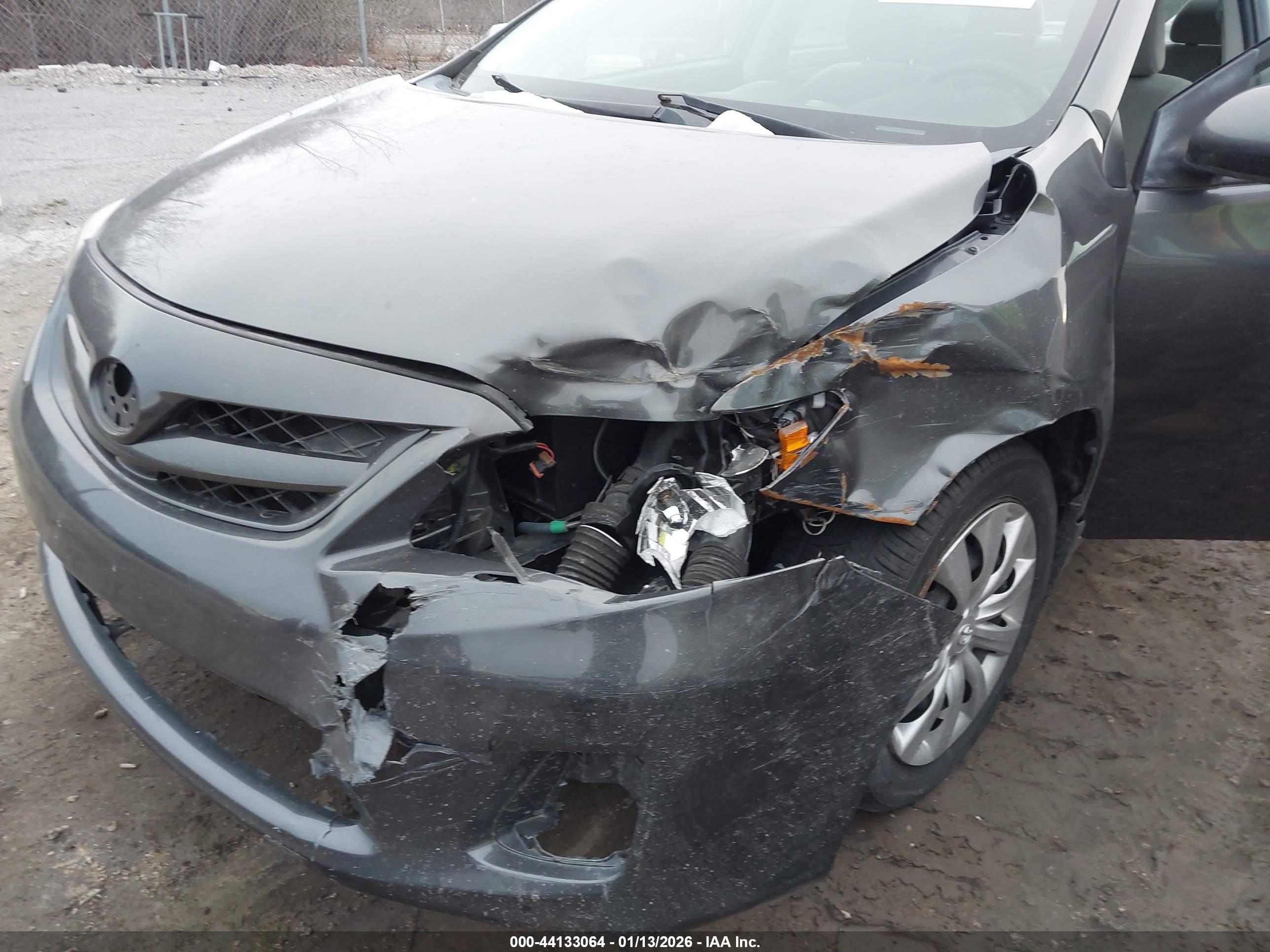TOYOTA COROLLA image 6