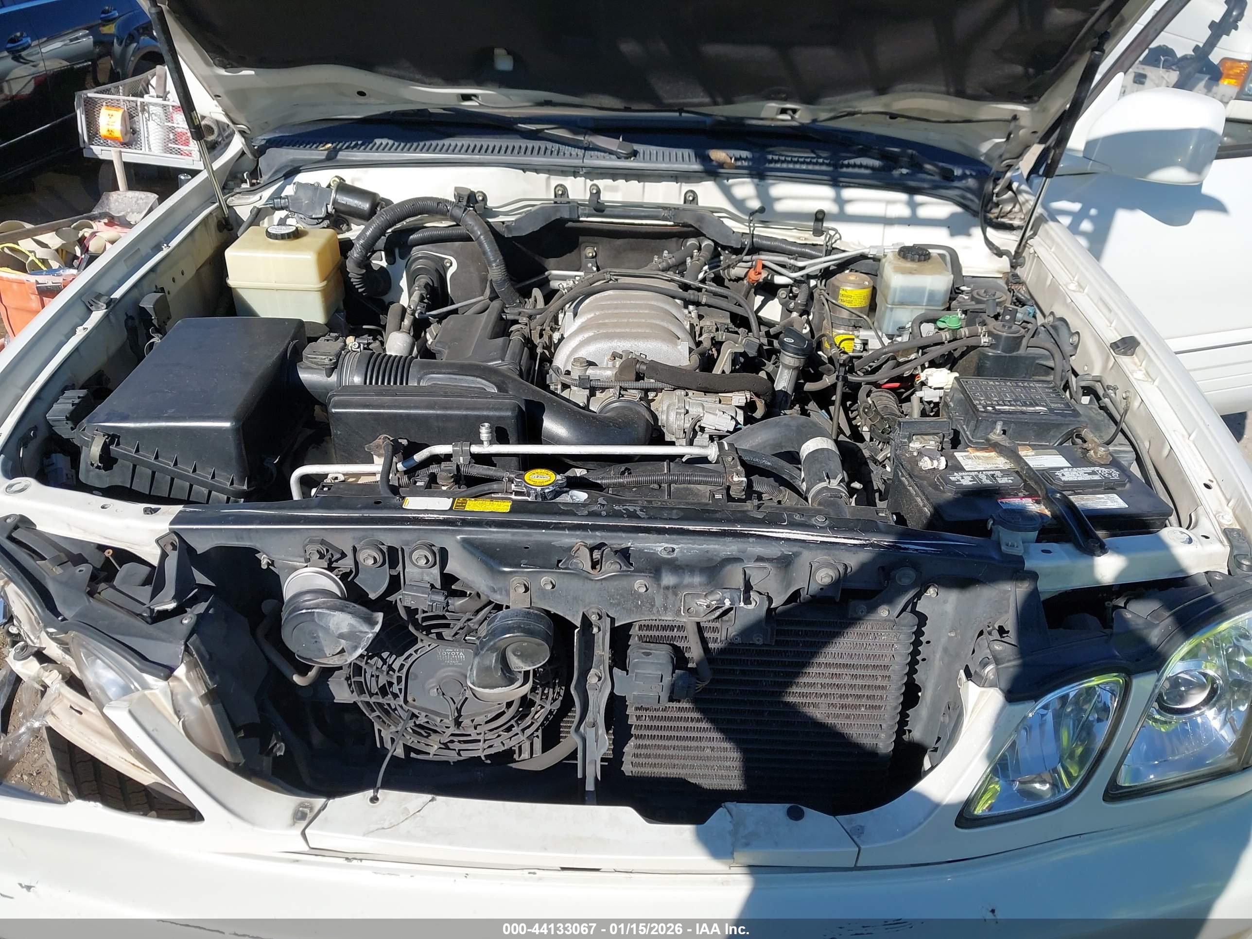 LEXUS LX image 10