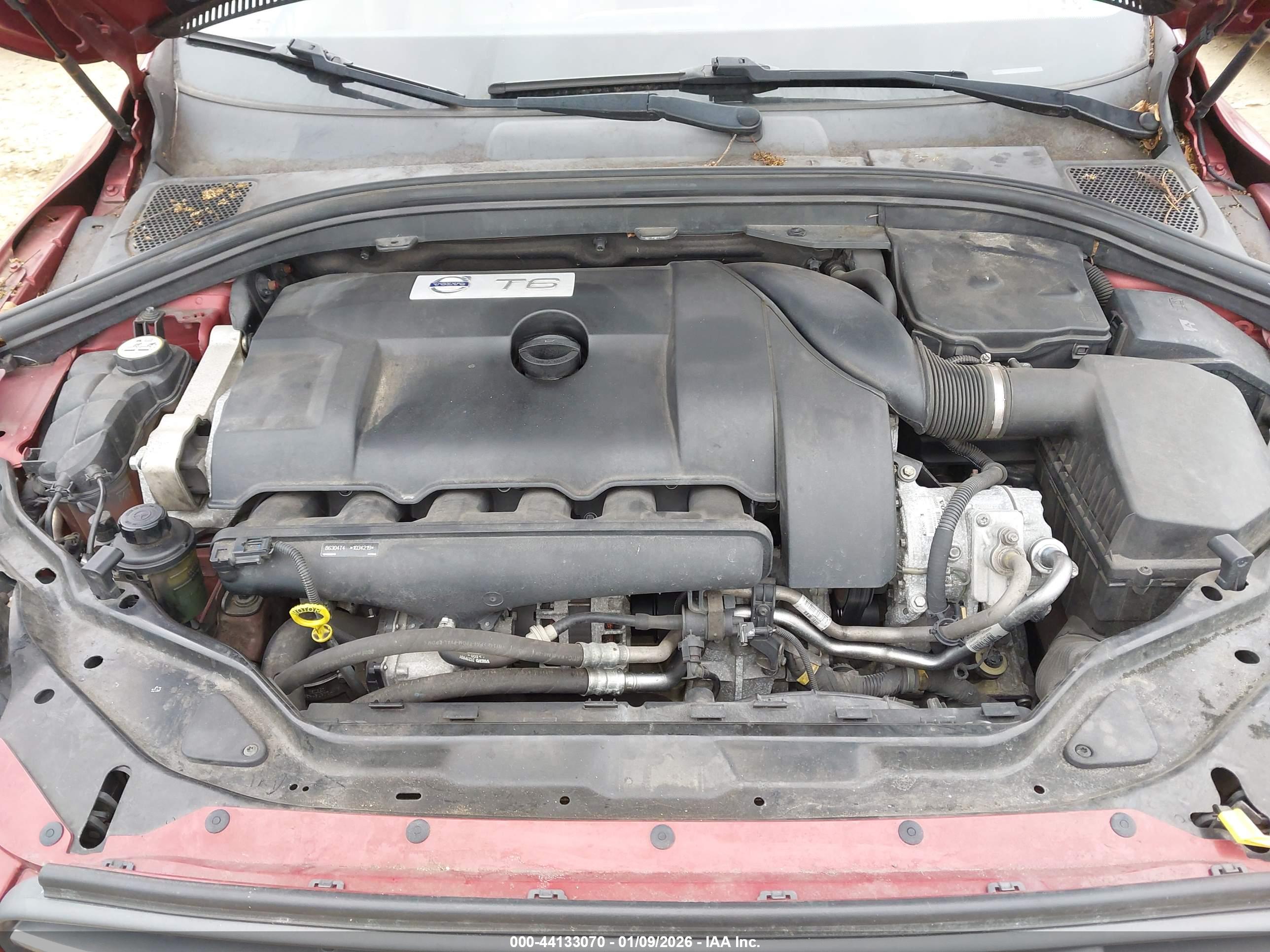 VOLVO XC60 image 10