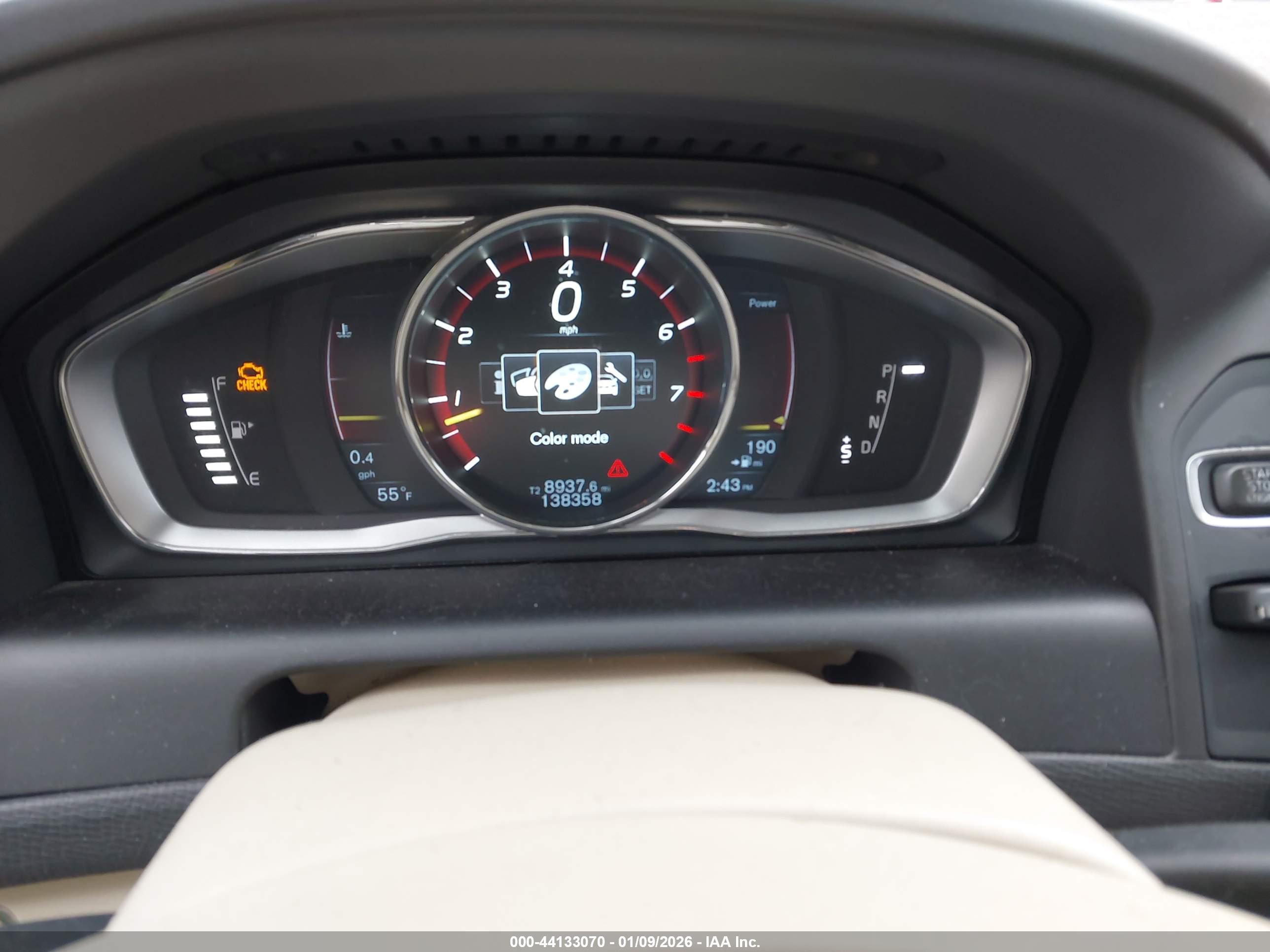 VOLVO XC60 image 7