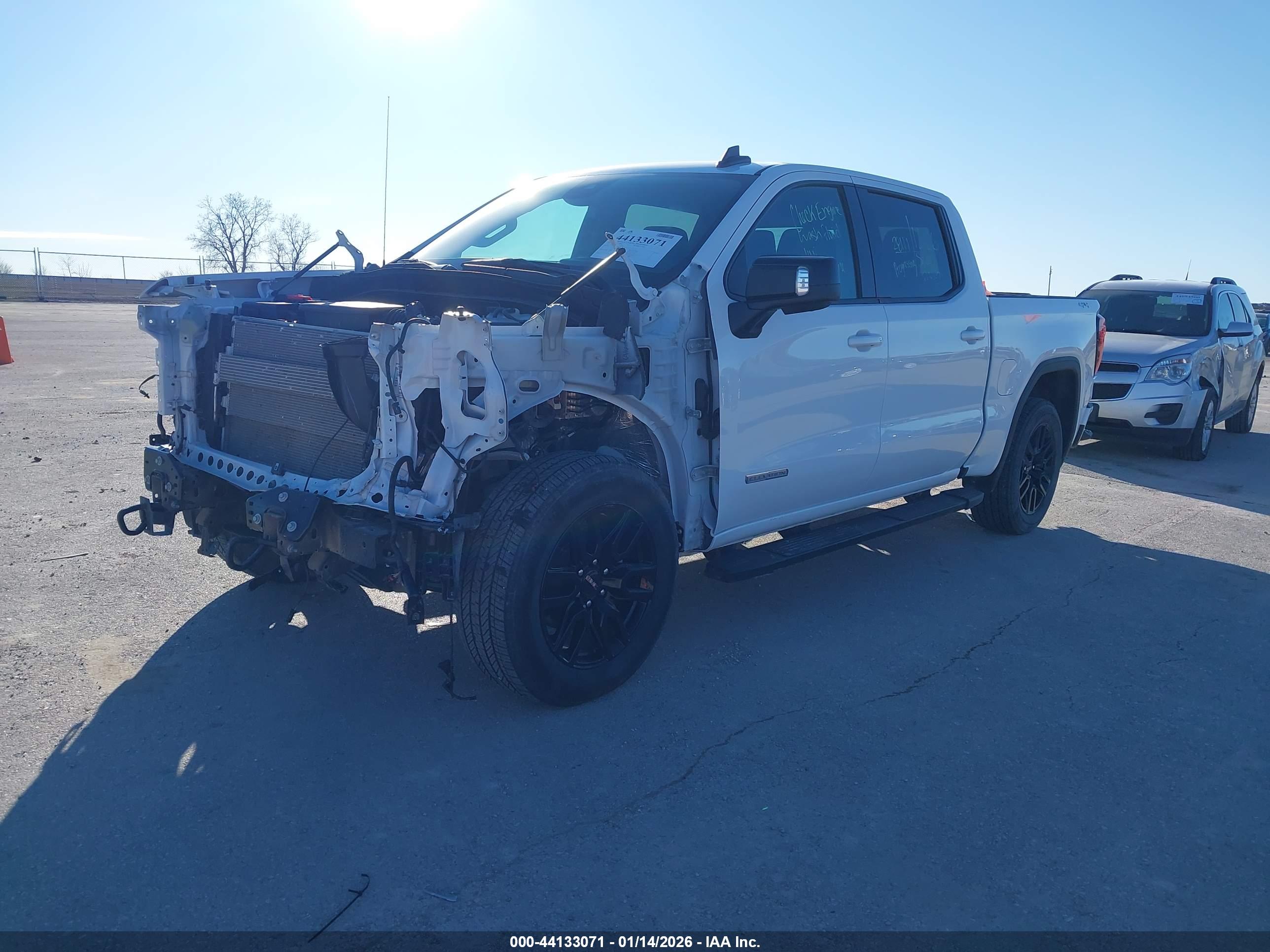 GMC SIERRA image 2