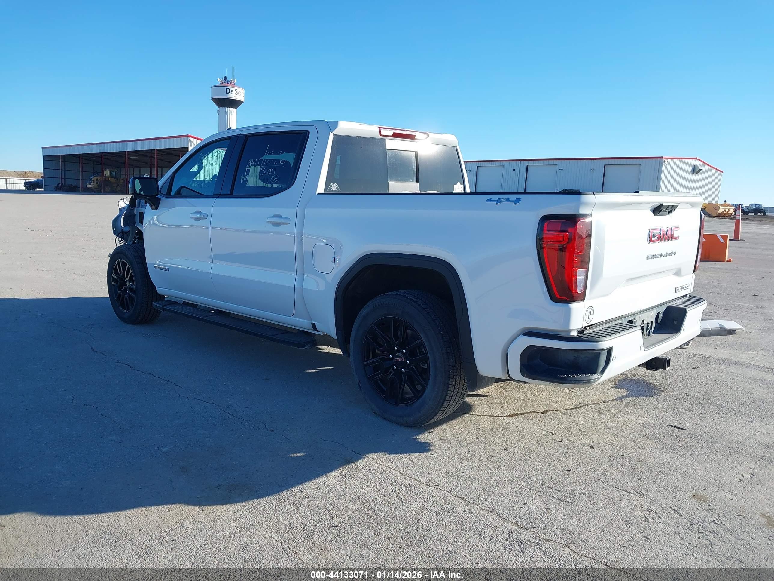 GMC SIERRA image 3