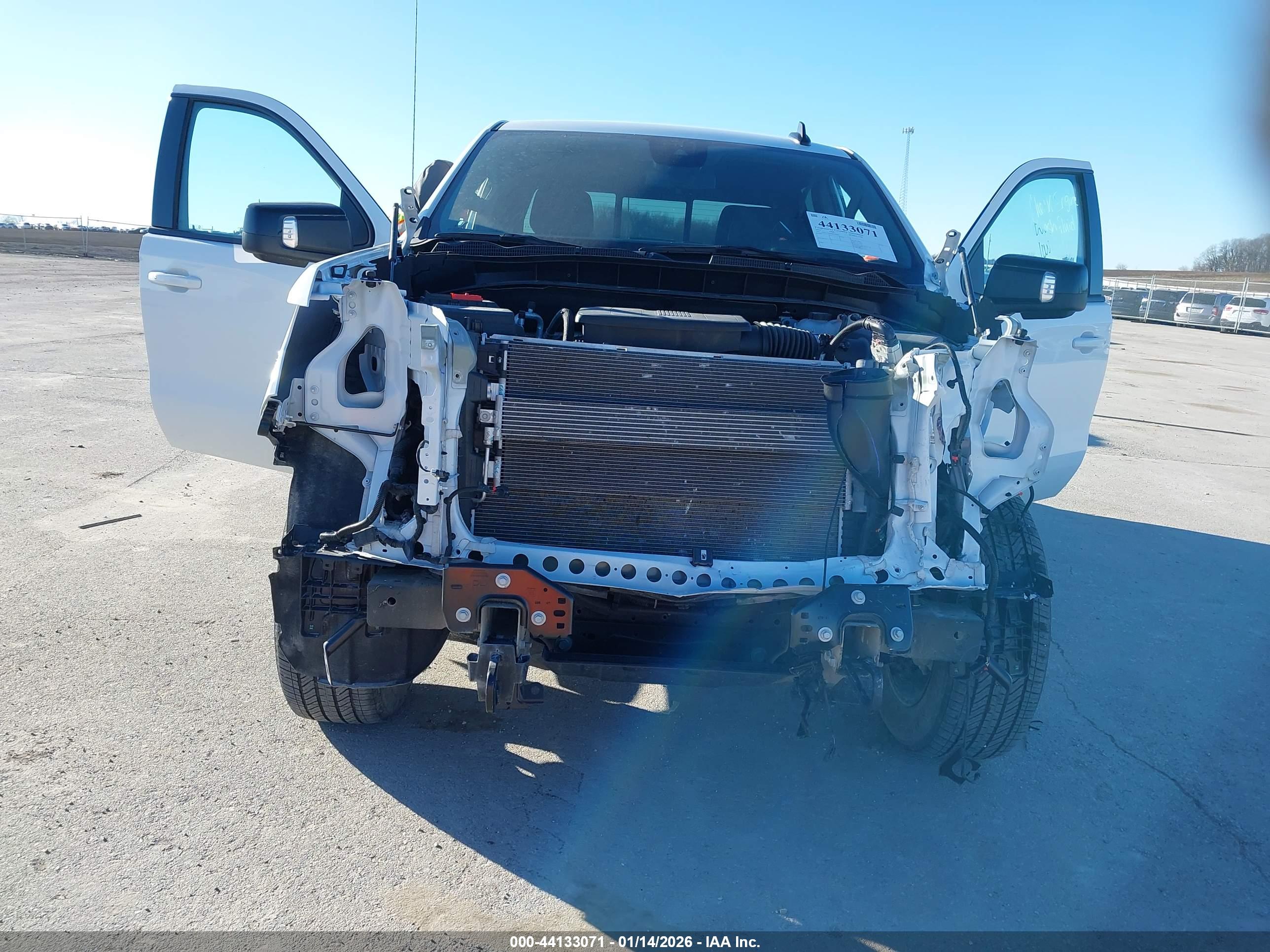 GMC SIERRA image 6
