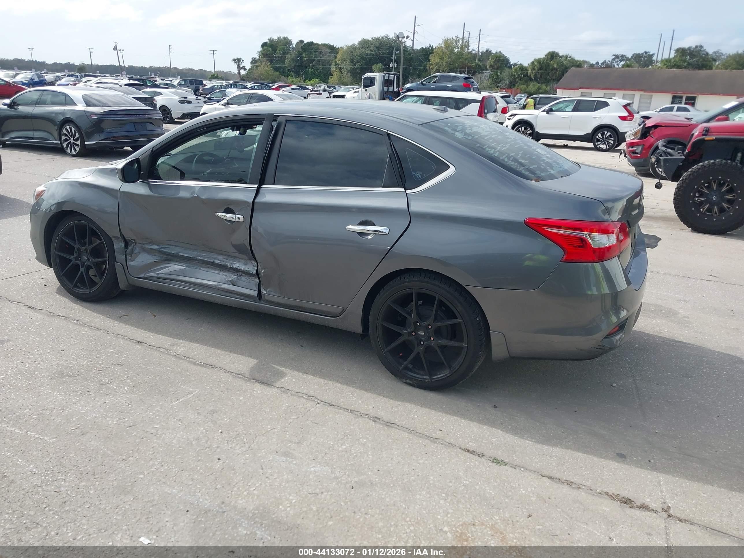 NISSAN SENTRA image 3